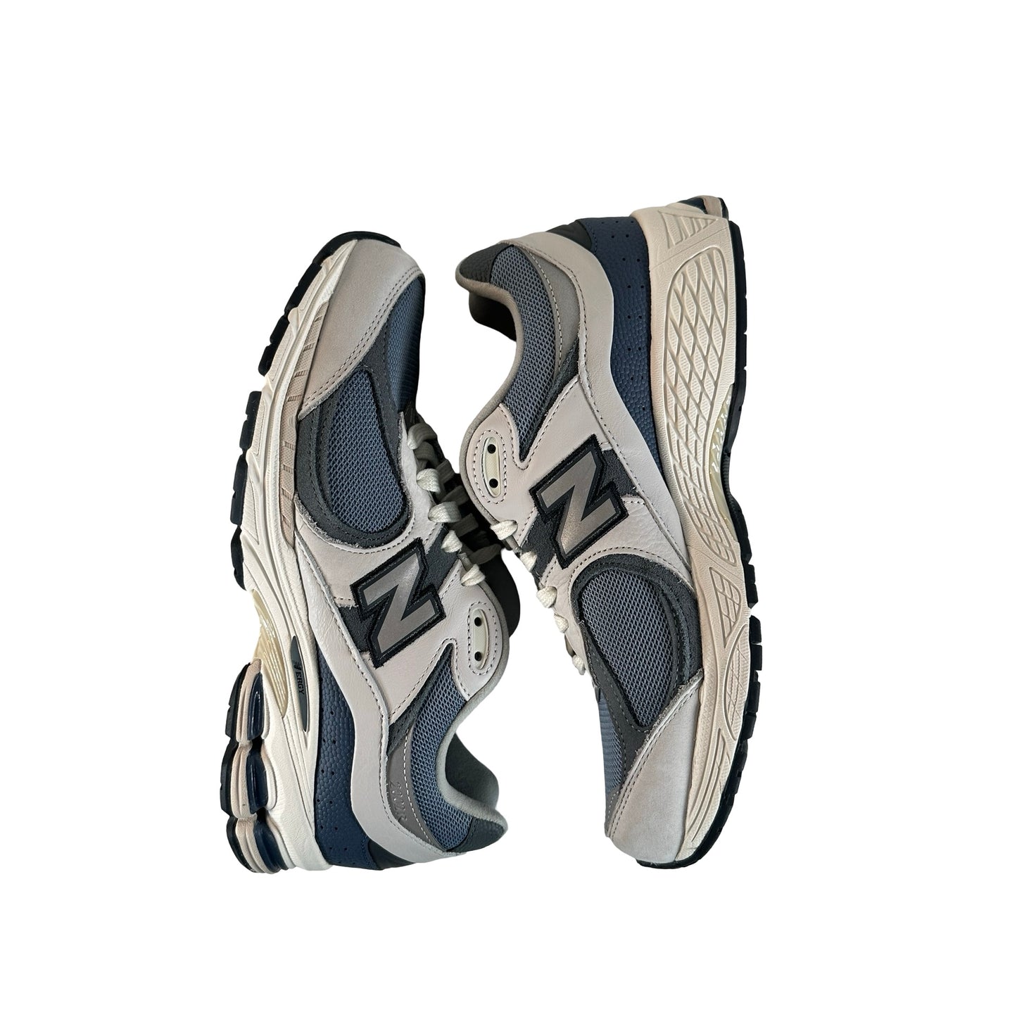 M2002RAN New Balance 2002R atmos Cybernetics Blue [USED] - 9.5 M (Used)