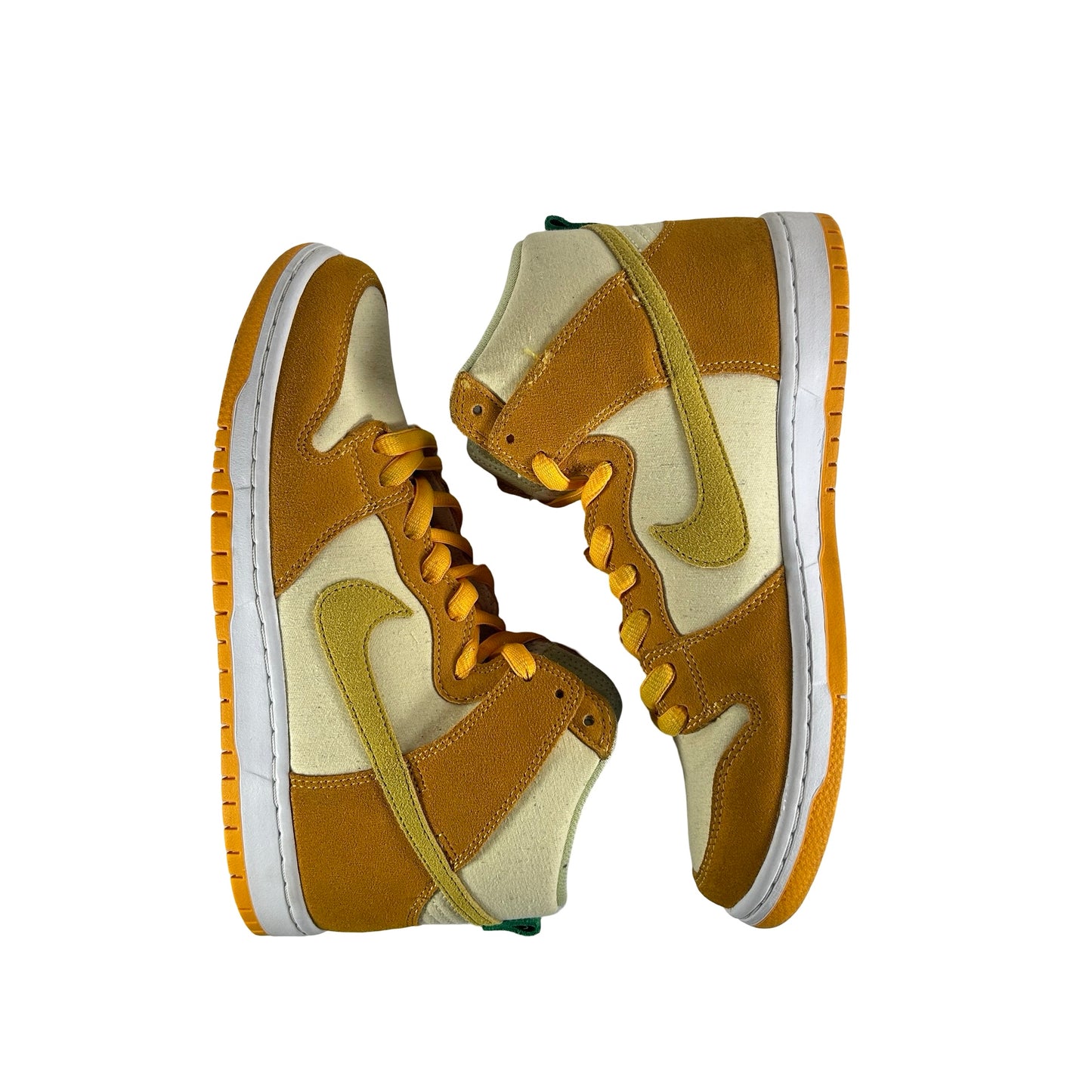 DM0808 700 Nike SB Dunk High Piña
