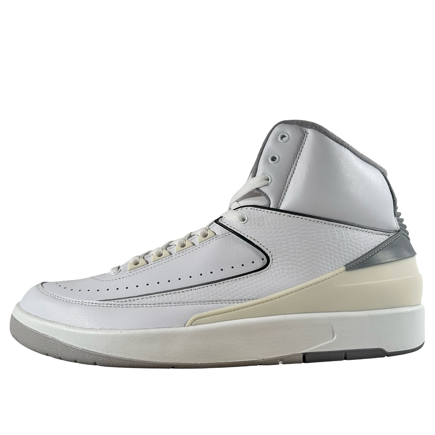 DR8884 100 Jordan 2 Retro Cement Grey [USED] - 12 M (Used2)