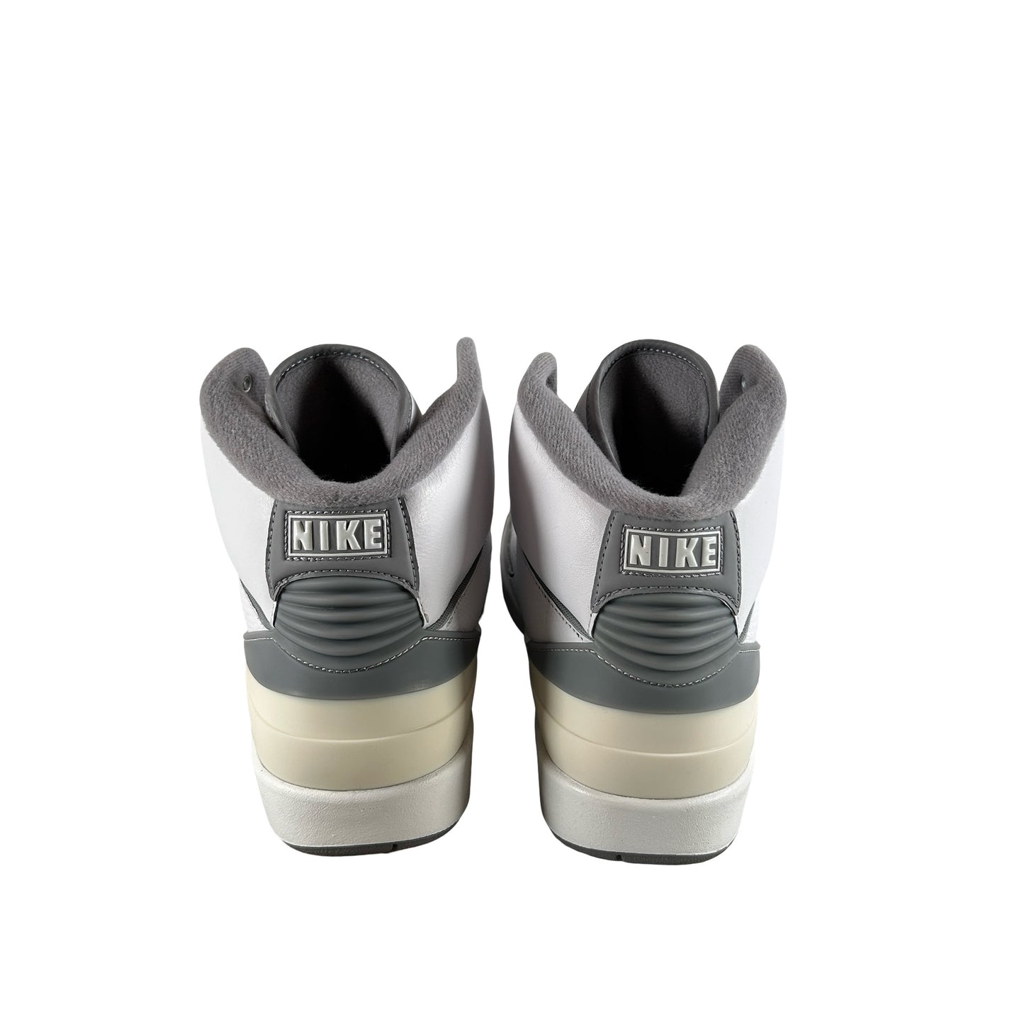 DR8884 100 Jordan 2 Retro Cement Grey [USED] - 12 M (Used2)