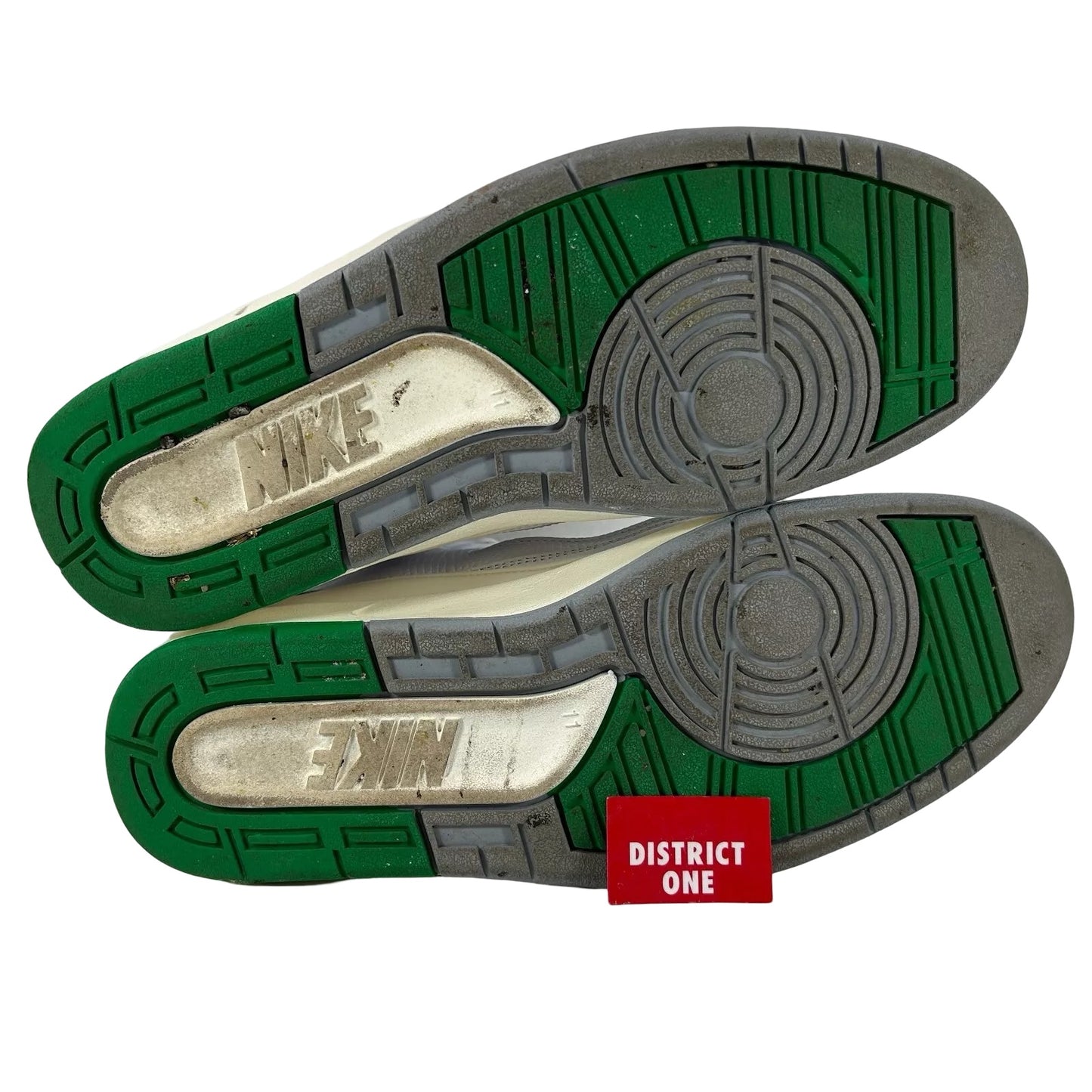DR8884 103 Jordan 2 Retro Lucky Green - 11 M (Used2)