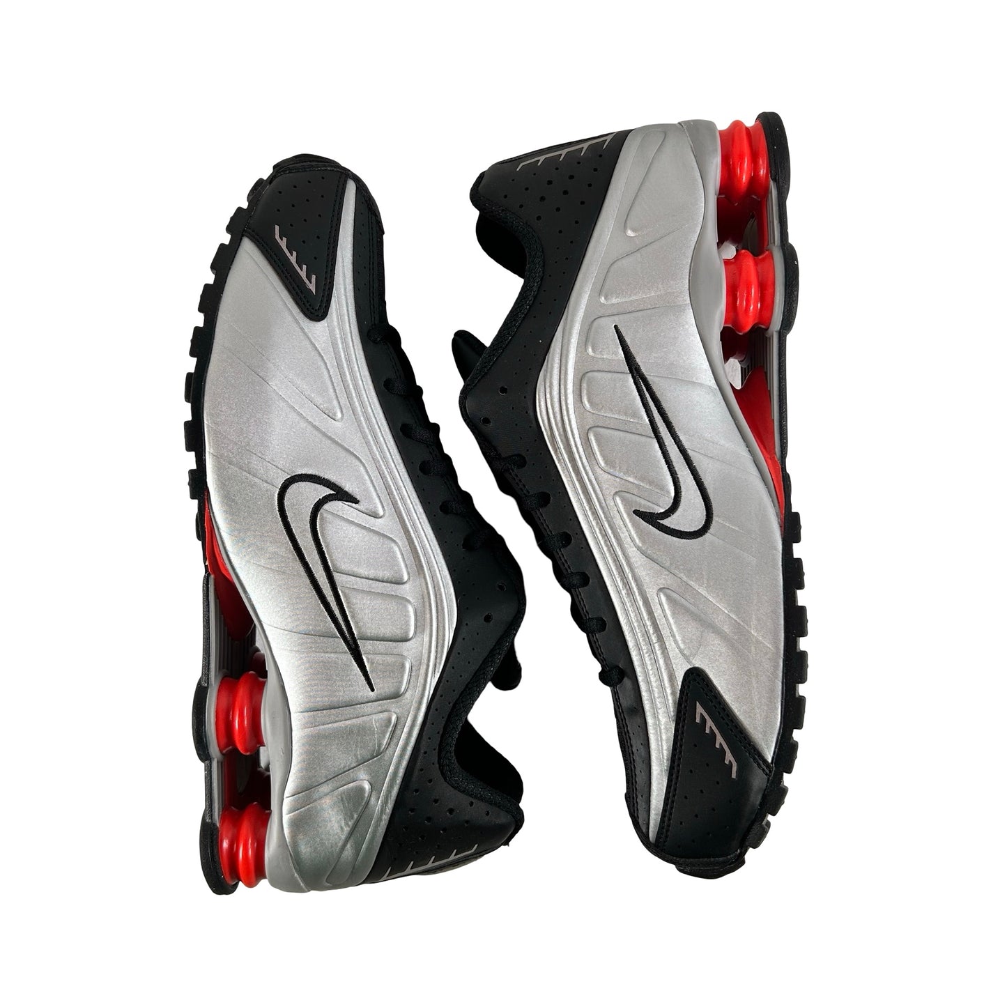 HQ1988 002 Nike Shox R4 Black Metallic Silver (2025) [USED] - 11 M (Used)