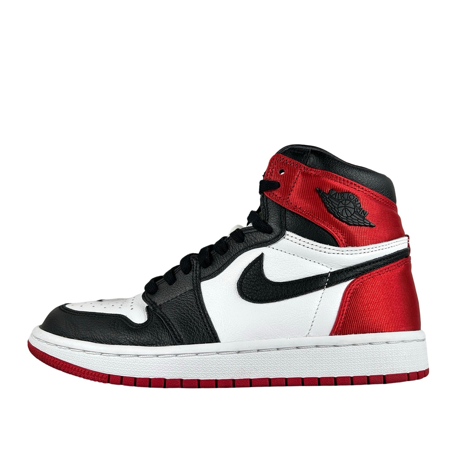 CD0461 016 Jordan 1 Retro High Satin Black Toe (Women's) [USED] - 7 W (Used2)