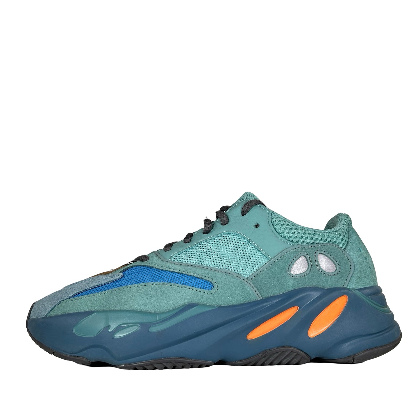 GZ2002 adidas Yeezy Boost 700 Faded Azure [USED] - 9.5 M (Used)
