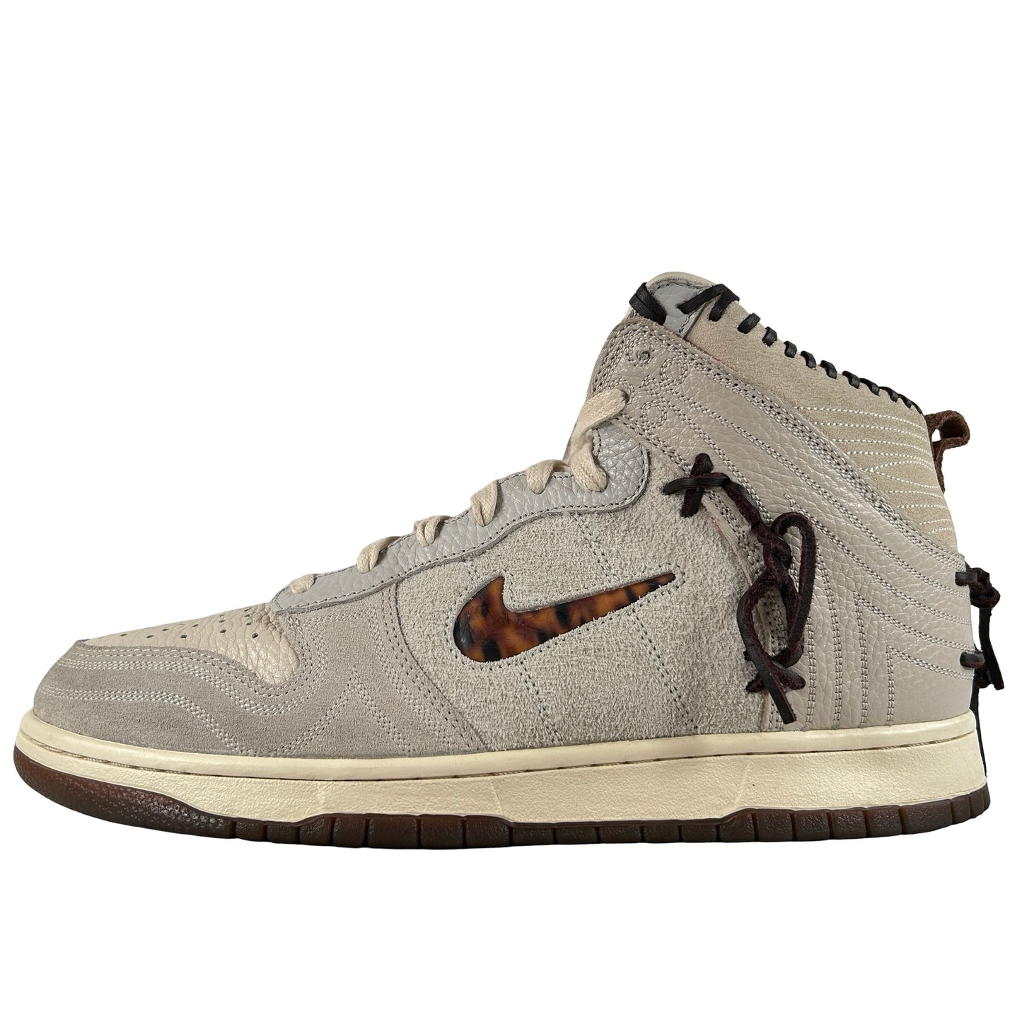 CZ8125 100 Nike Dunk High Bodega Sail Multi (Friends and Family) [USED] - 10.5 M (Used) (No Box)