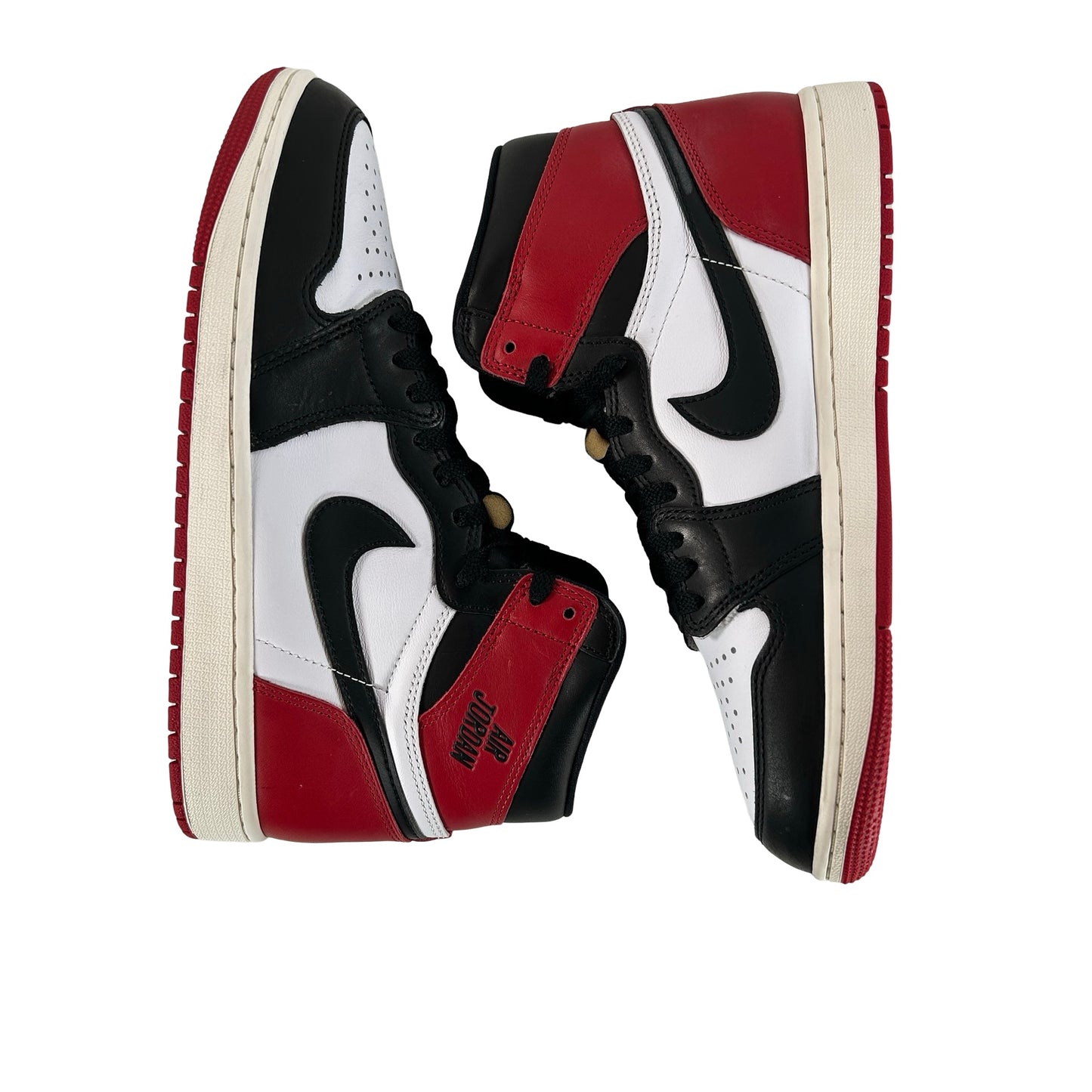 DZ5485 106 Air Jordan 1 High OG Black Toe Reimagined [USED] - 9 M (Used)