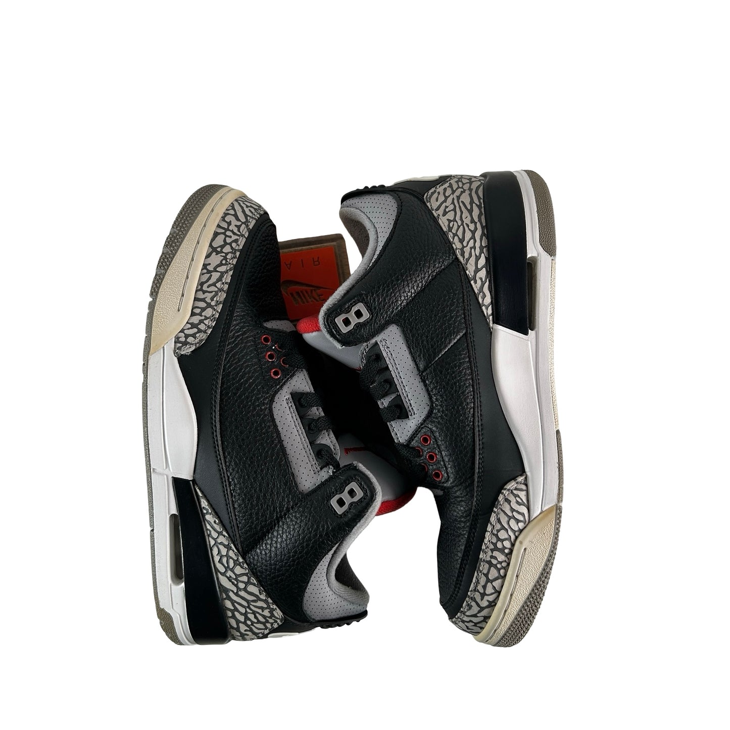 854262 001 Jordan 3 Black Cement 2018 [USED] - 8.5 M (Used9)