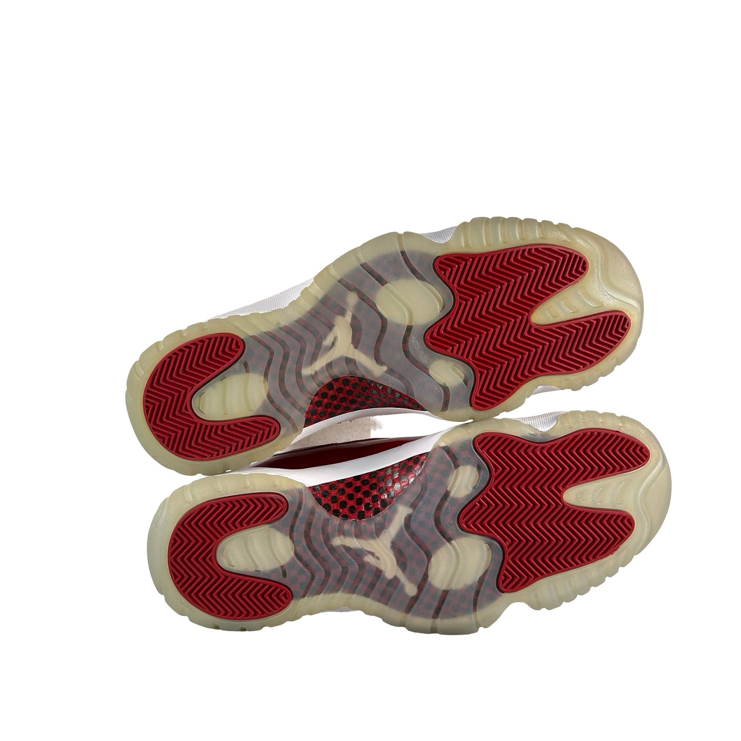 CT8012 116 Air Jordan 11 Retro Cherry (2022) - 11.5 M (Yellowing) (B-Grade)