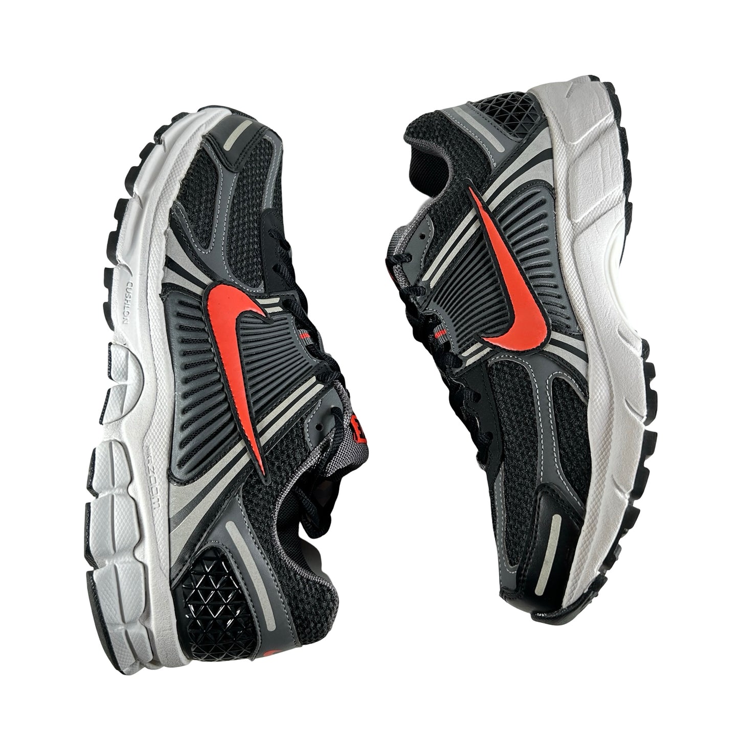 FB9149 001 Nike Zoom Vomero 5 Black Picante Red [USED] - 9 M (Used) (No Box)