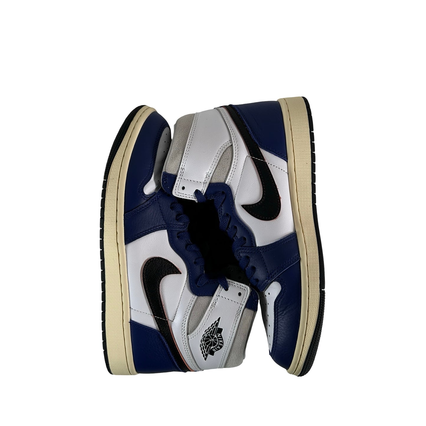DZ5485 100 Jordan 1 Retro High OG Rare Air [USED] - 9 M (Used)