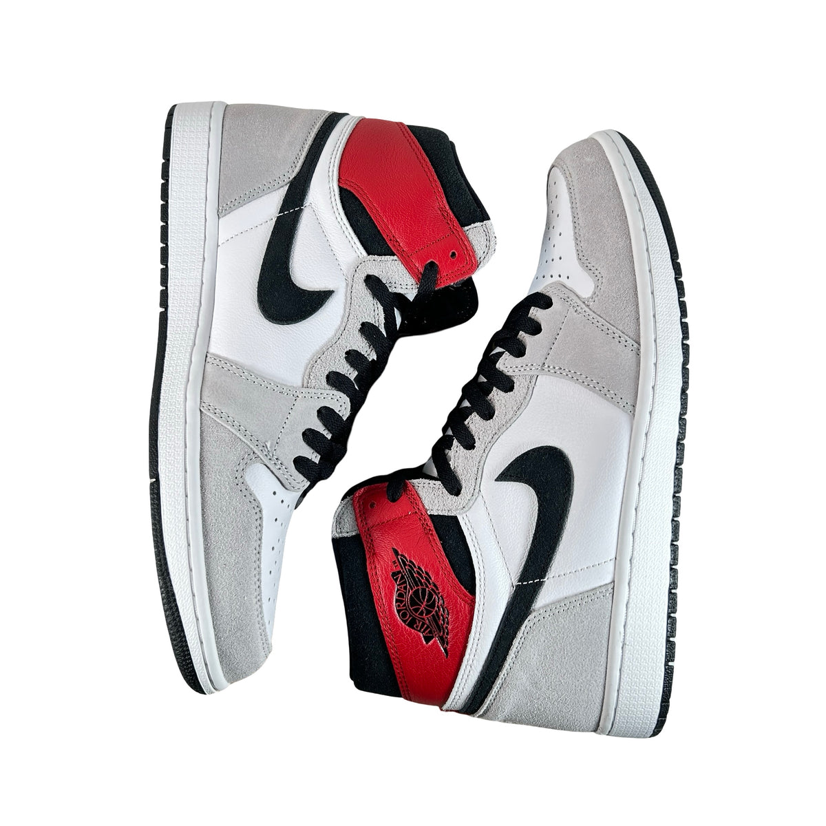 555088 126 Jordan 1 Retro High Smoke Grey [USED] - 11 M (Used2)