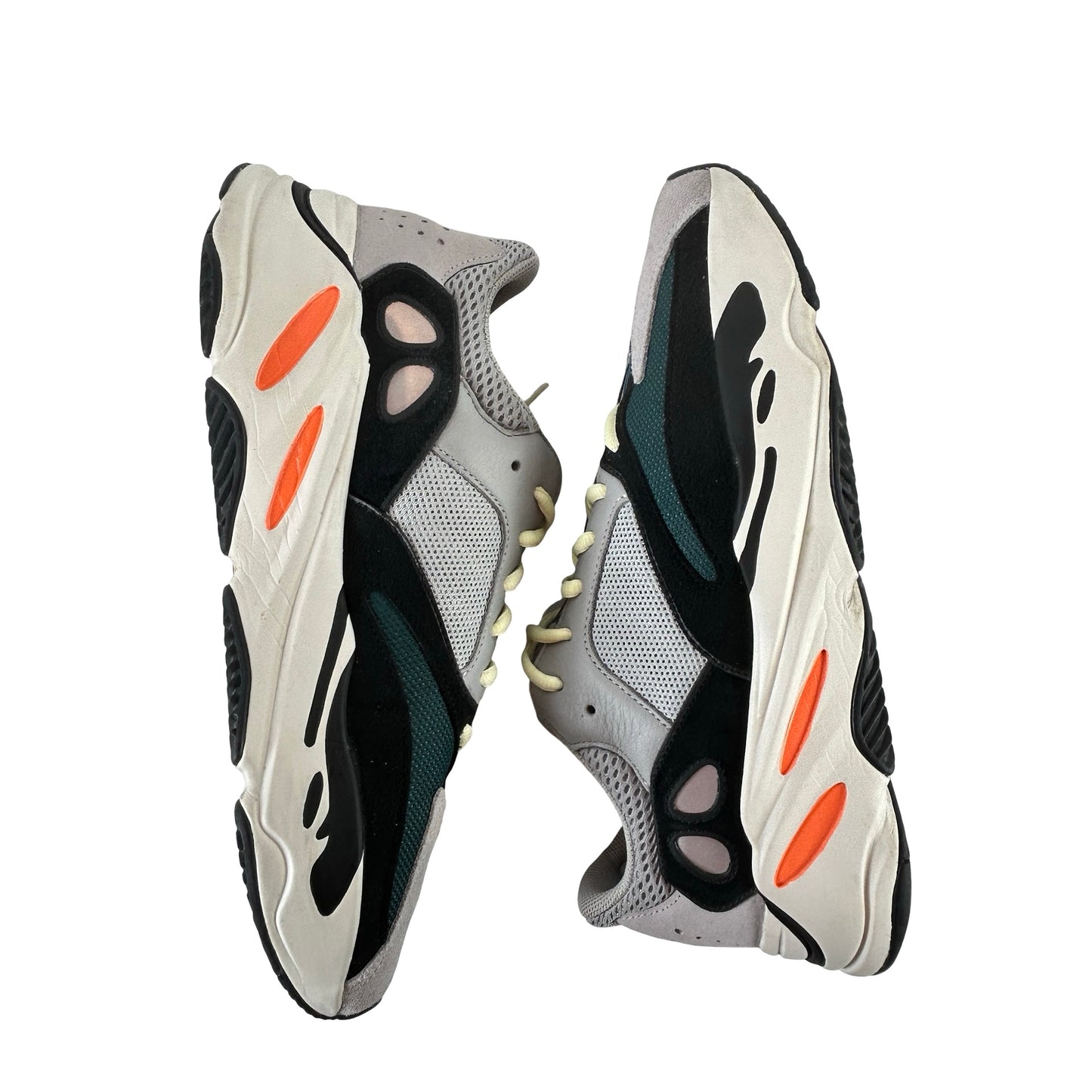 B75571 Yeezy 700 Wave Runner [USED] - 10.5 M (Used3)