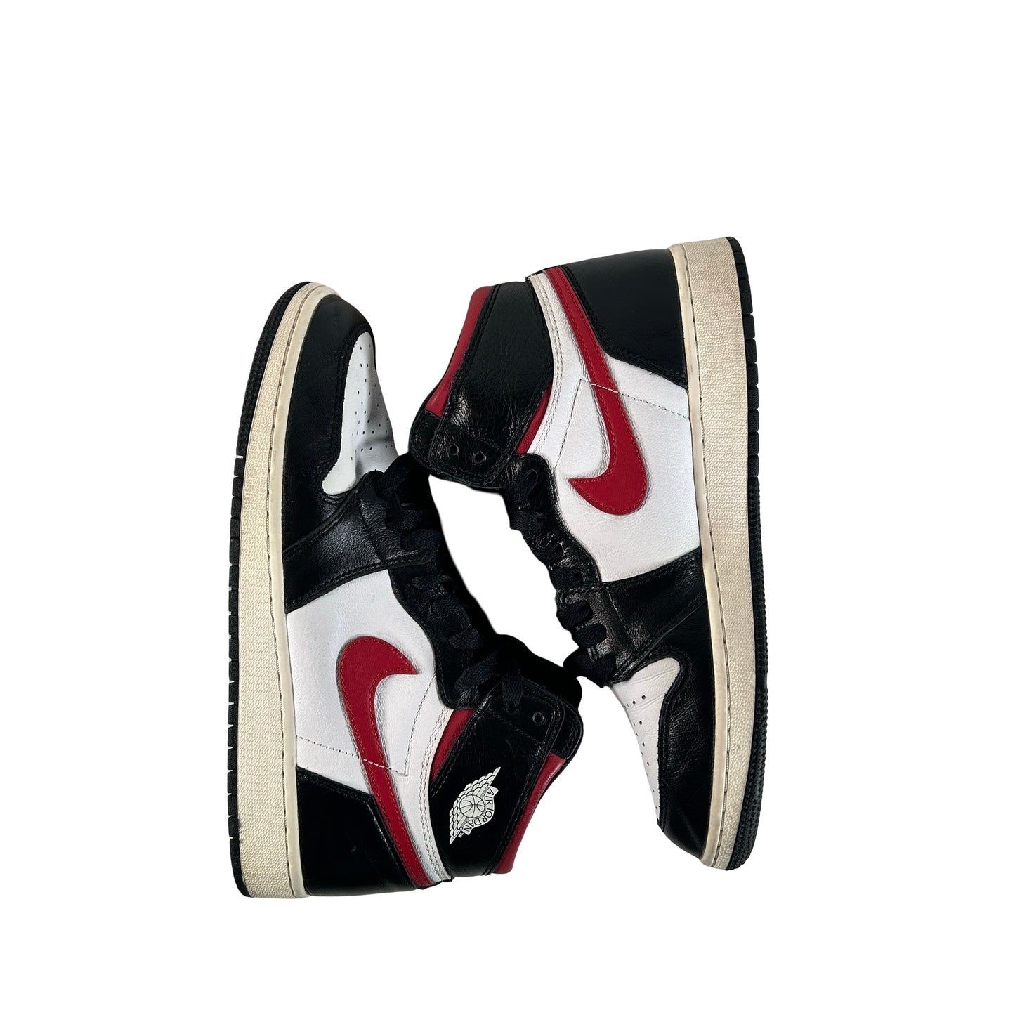 575441 061 Jordan 1 Retro High Black Gym Red (GS) [USED] - 7 Y (Used2)