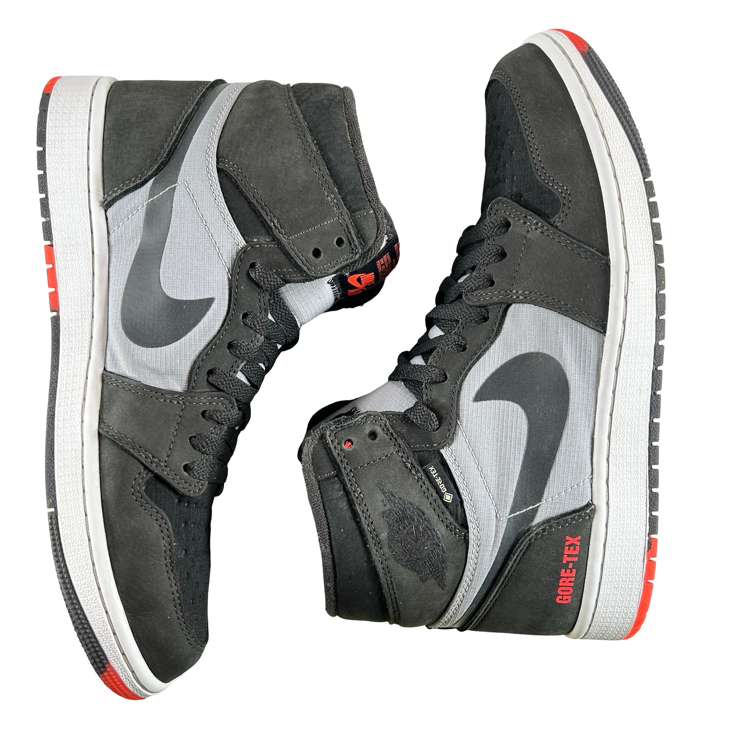 DB2889 002 Jordan 1 Retro High Element Gore-Tex Black Infrared [USED] - 9 M (Used)