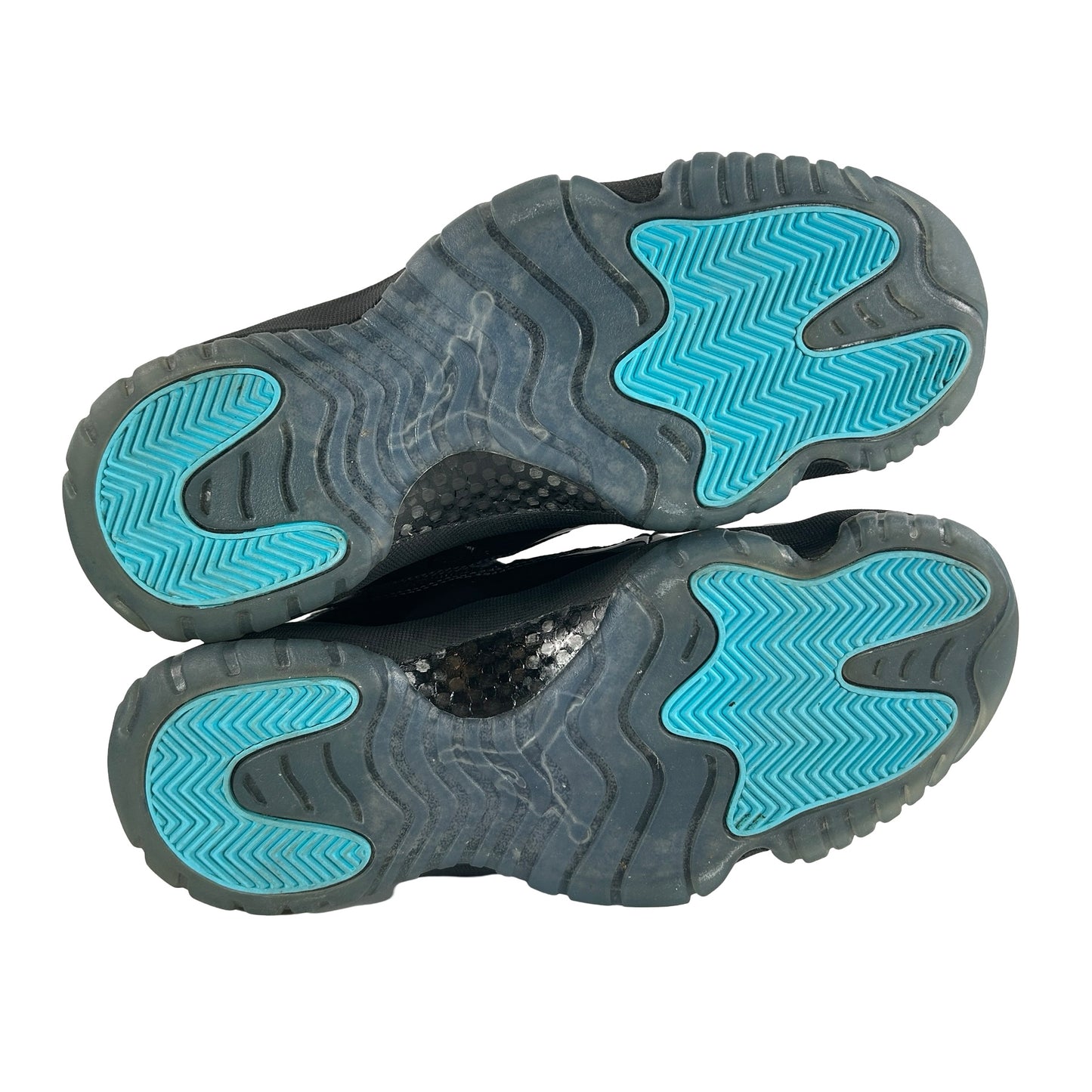 378037 006 Jordan 11 Retro Gamma Blue [USED] - 8.5 M (Used2)