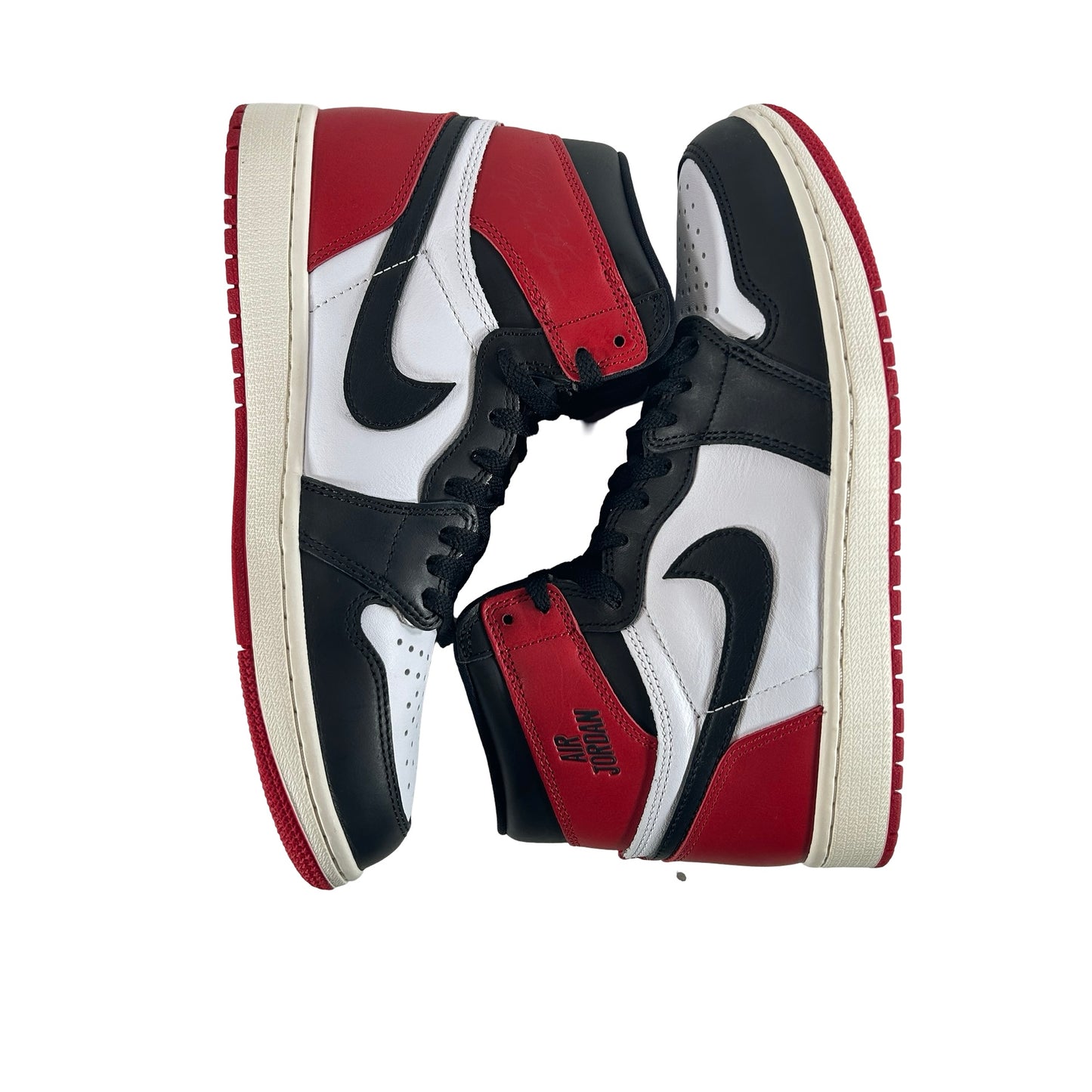 DZ5485 106 Air Jordan 1 High OG Black Toe Reimagined [USED] - 8.5 M (Used2)
