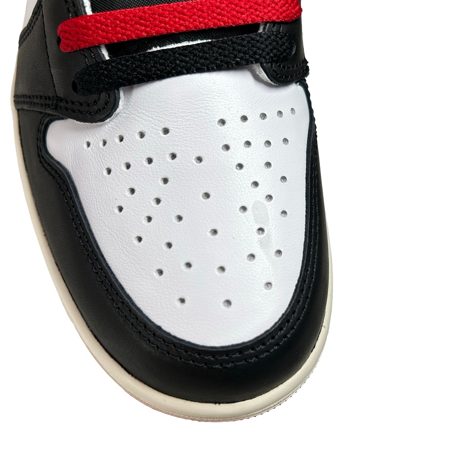 DZ5485 106 Air Jordan 1 High OG Black Toe Reimagined [CONDITIONAL] - 9 M (Mark On Right Toe)
