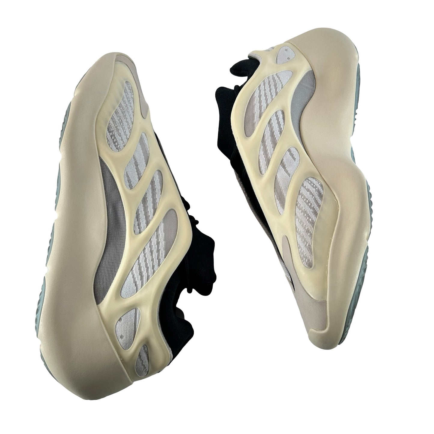 FW4980 adidas Yeezy 700 V3 Azael [USED] - 11 M (Used)
