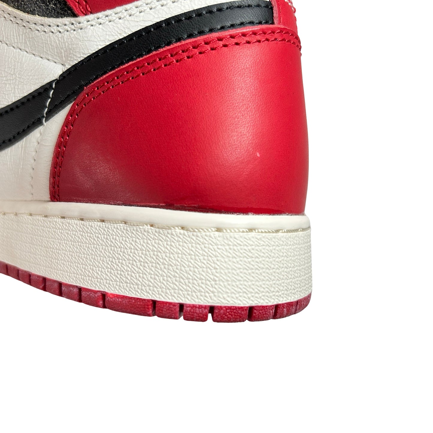 FD1437 612 Jordan 1 Retro High OG Chicago Lost and Found (GS) [CONDITIONAL] - 6 Y (Mark On Heel)