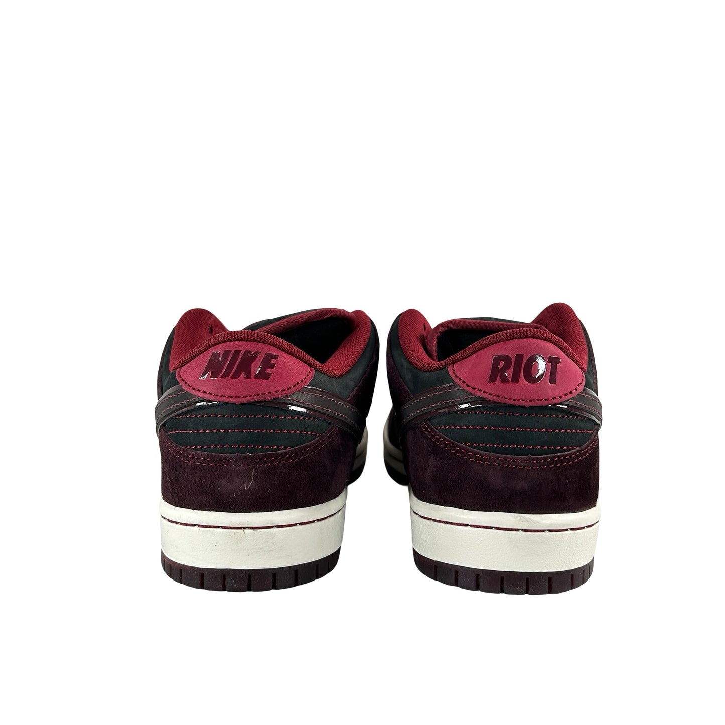 FZ1289 200 Nike SB Dunk Low Riot Skateshop [CONDITIONAL] - 7 M (Slight mark on right toe box)