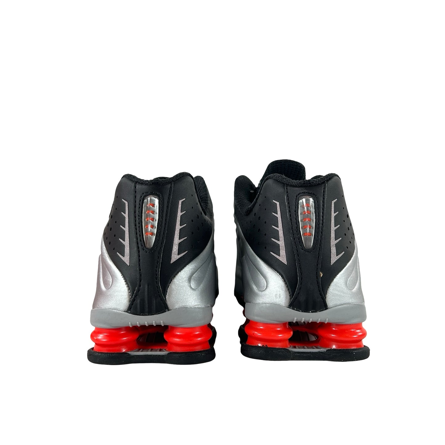 HQ1988 002 Nike Shox R4 Black Metallic Silver (2025) [USED] - 9 M (Used)