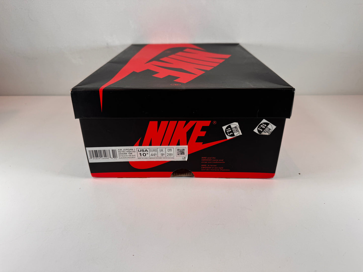 555088 108 Jordan 1 Retro High OG Bleached Coral [USED] - 10.5 M (Used)
