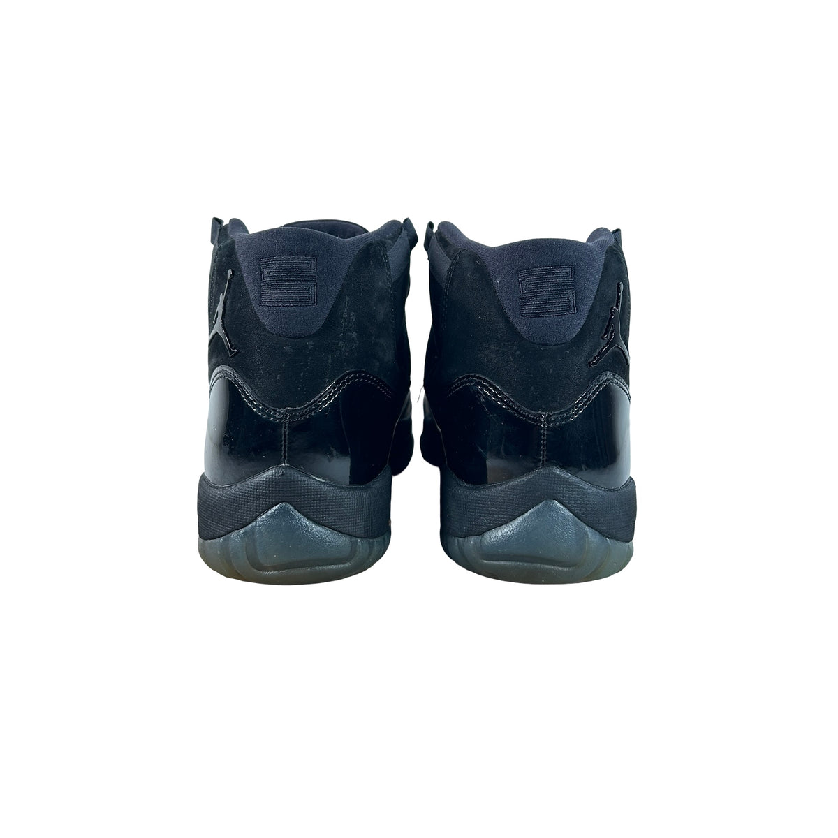 378037 005 Jordan 11 Retro Cap and Gown [USED] - 9 M (Used)