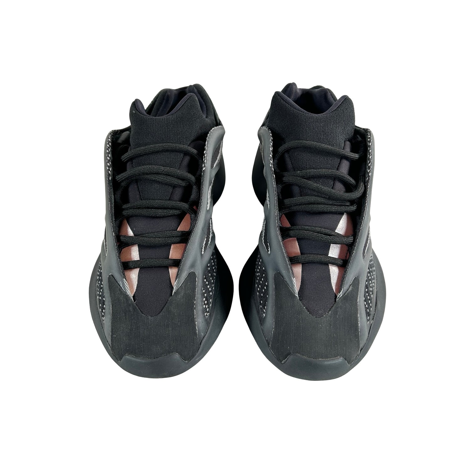 GX6144 Yeezy 700 Dark Glow [USED] - 7 M (Used)
