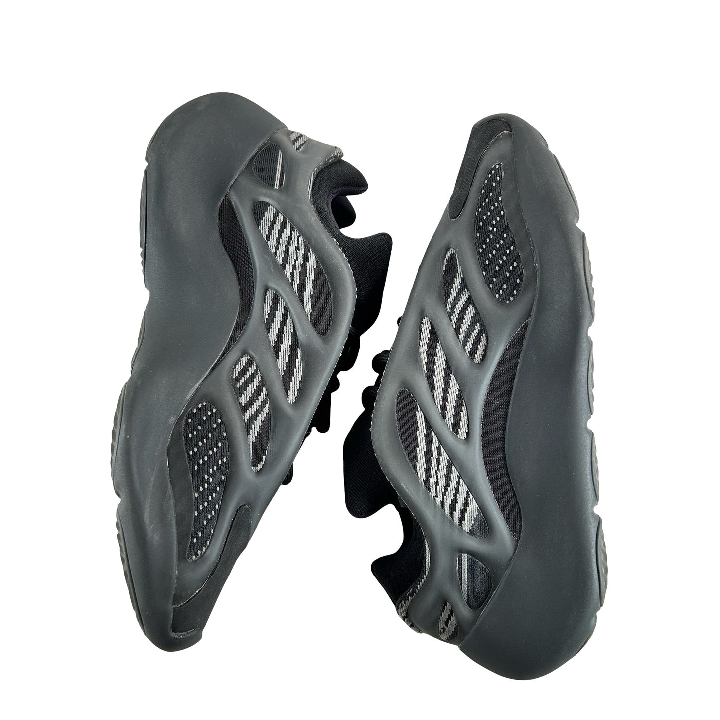 GX6144 Yeezy 700 Dark Glow [USED] - 7 M (Used)