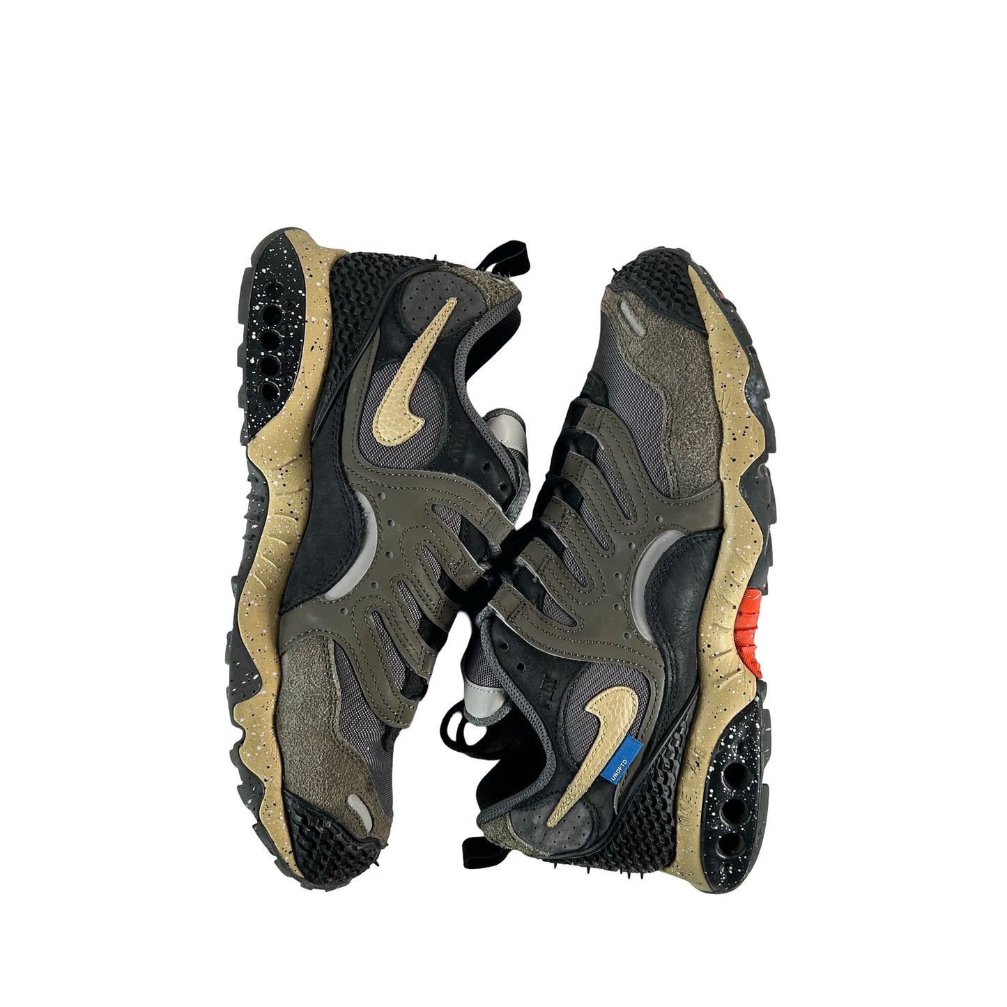 FN7546 300 Undefeated x Air Terra Humara 'Cargo Khaki' [USED] - 9 M (Used2)