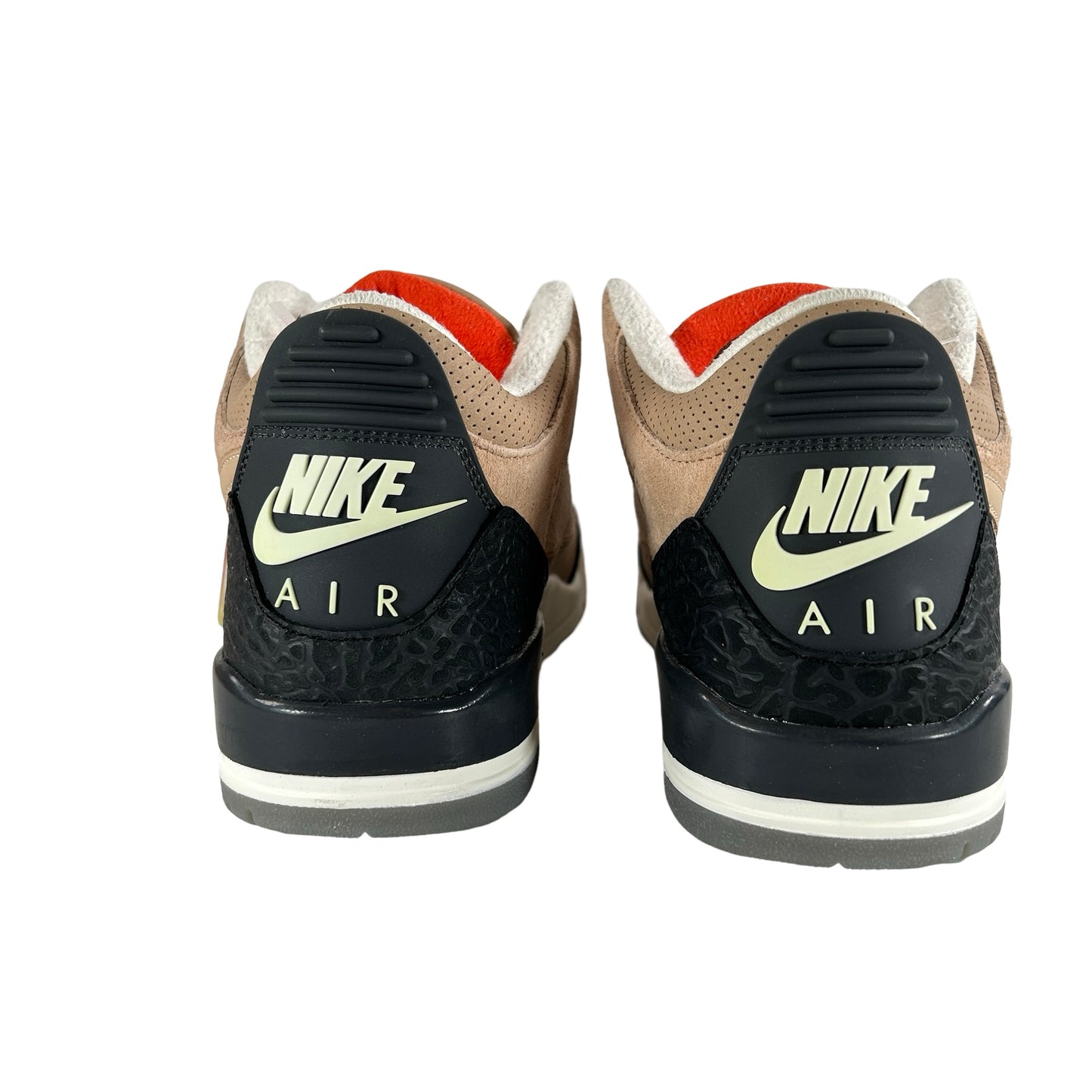 AV6683 200 Jordan 3 Retro JTH Bio Beige [CONDITIONAL] - 8.5 M (Yellowing front midsole)