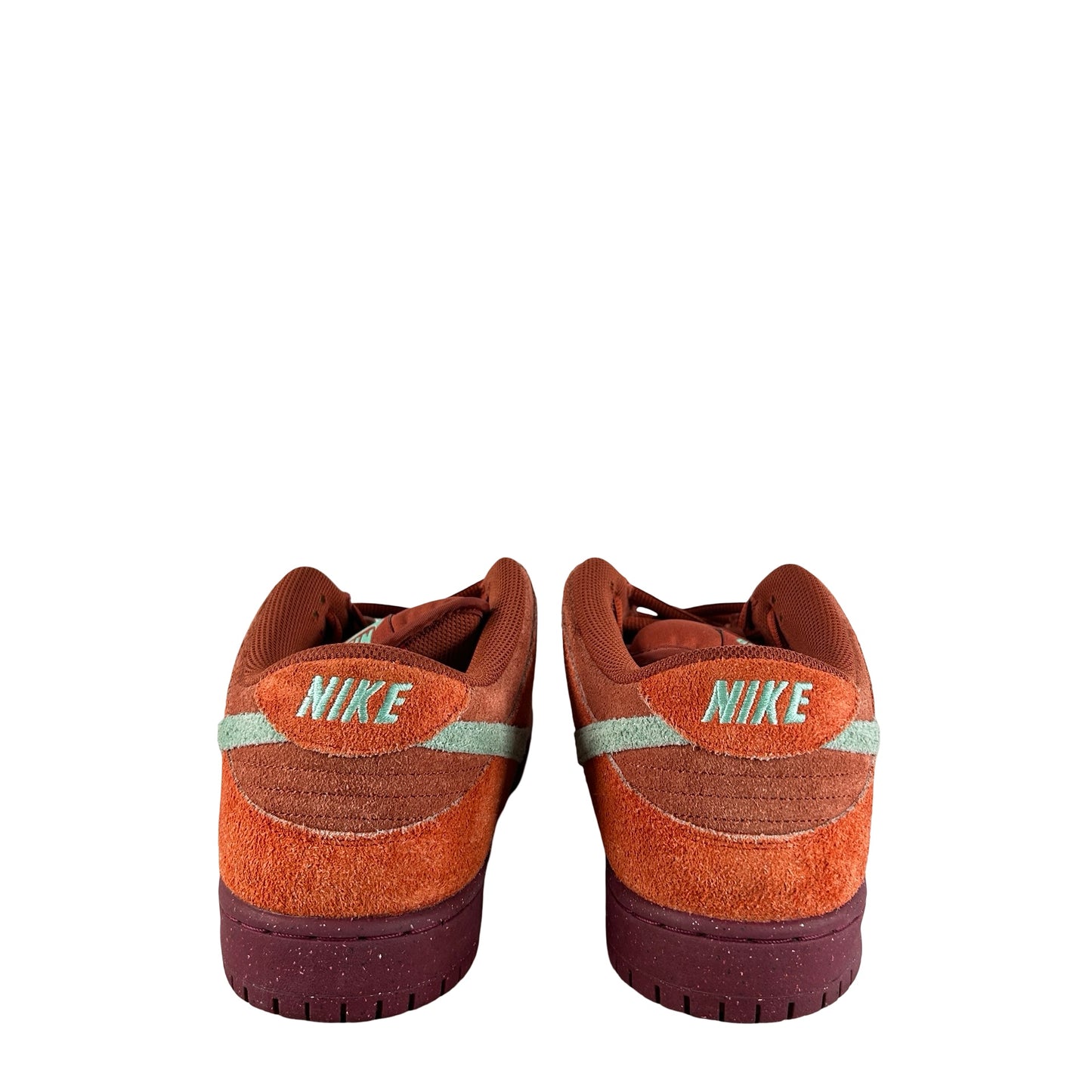 DV5429 601 Nike SB Dunk Low Mystic Red Rosewood [USED] - 13 M (Used)