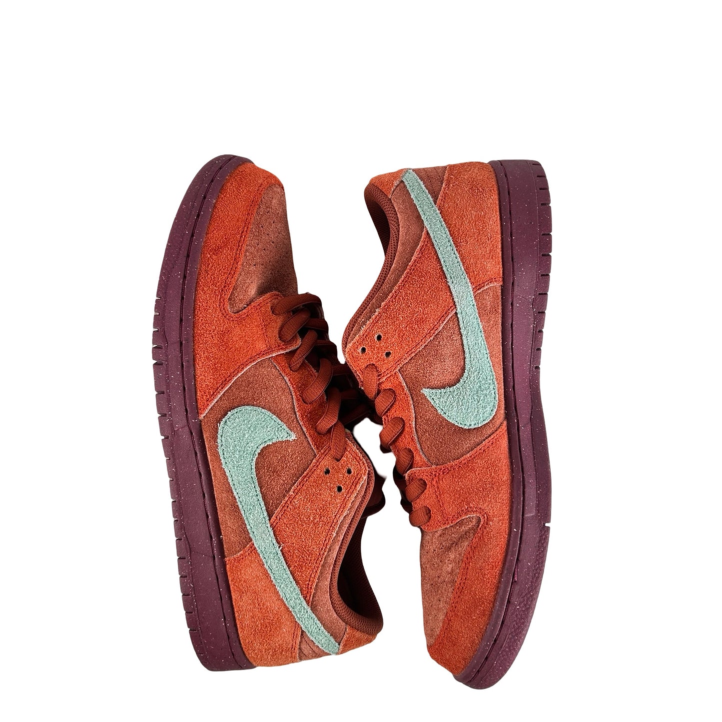 DV5429 601 Nike SB Dunk Low Mystic Red Rosewood [USED] - 13 M (Used)