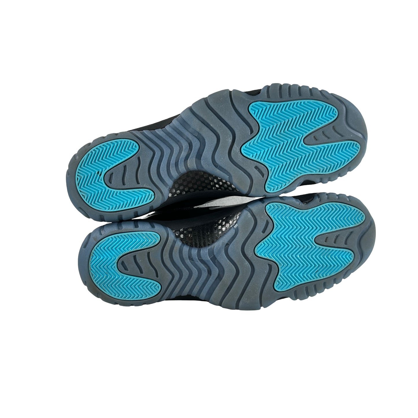 CT8012 047 Jordan 11 Retro Gamma Blue (2025) [USED] - 14 M (Used)
