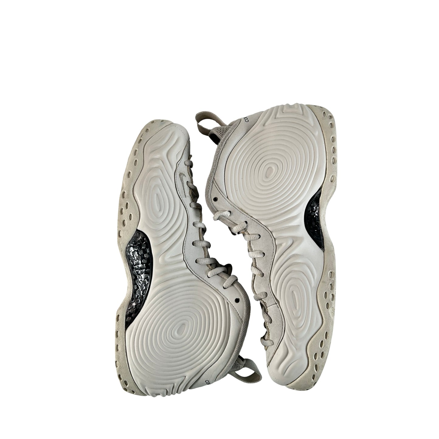 DJ7952 100 Nike Air Foamposite Uno CDG Blanco
