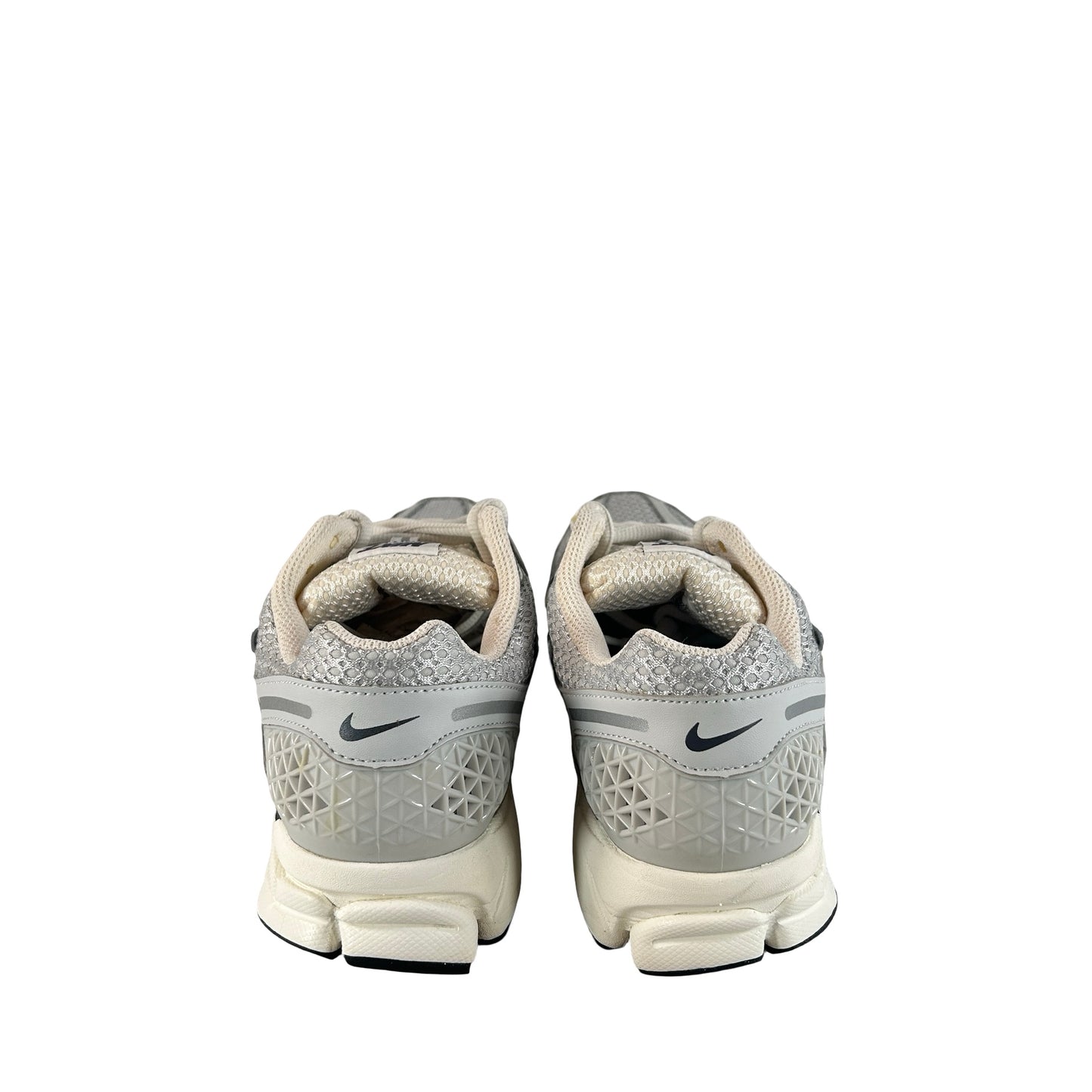 FD0884 025 Nike Zoom Vomero 5 Photon Dust Metallic Silver W [USED] - 10 W (Used2)