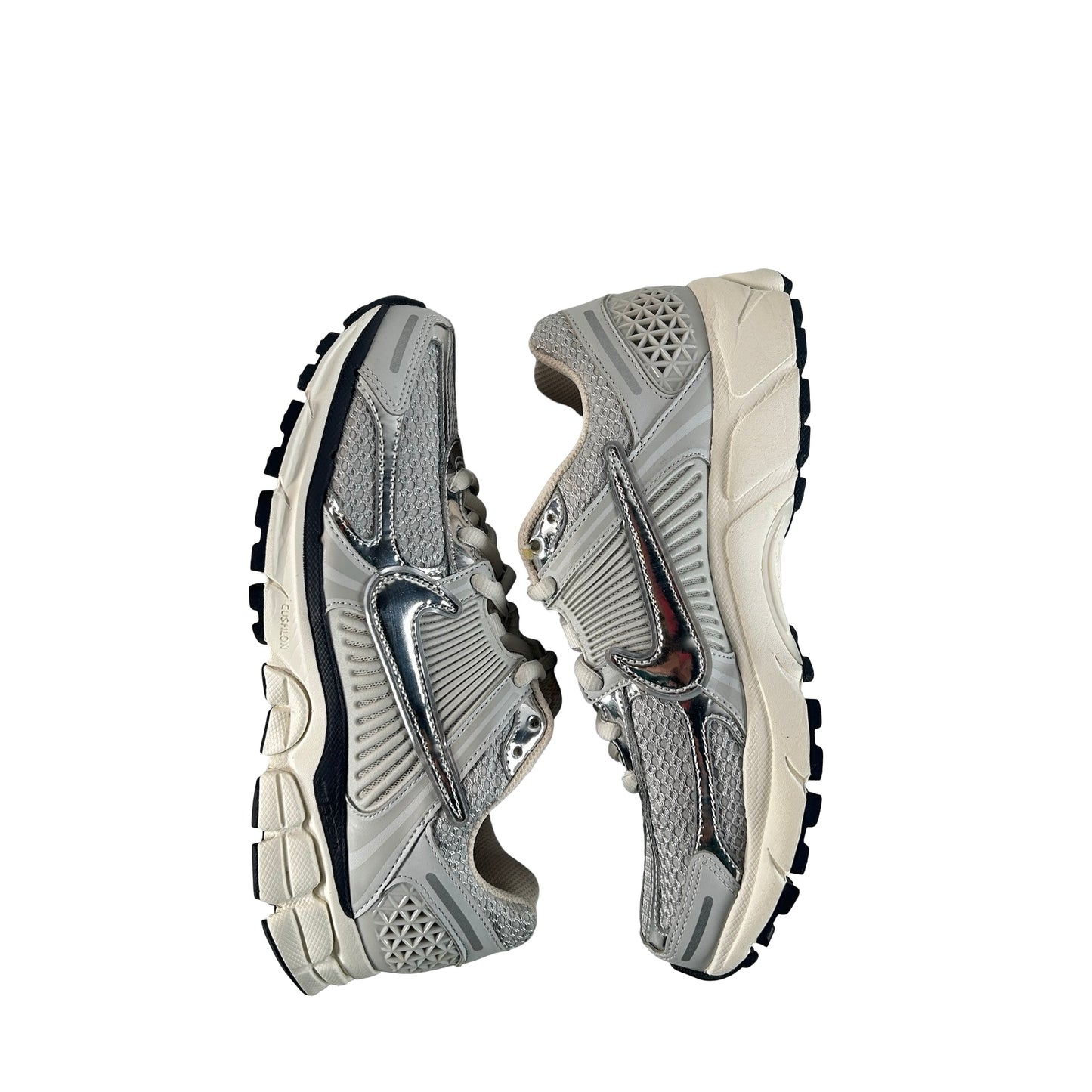FD0884 025 Nike Zoom Vomero 5 Photon Dust Metallic Silver W [USED] - 10 W (Used2)