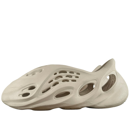 FY4567 adidas Yeezy Foam RNNR Sand [USED] - 10 M (Used)