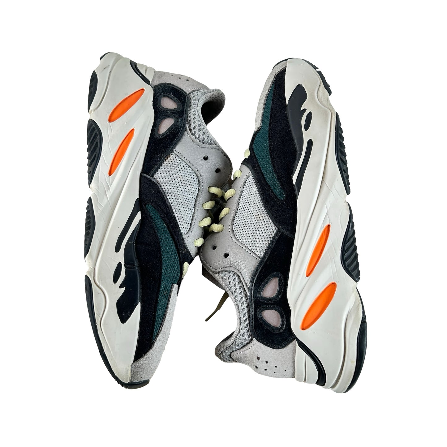 B75571 Yeezy 700 Wave Runner [USED] - 7 M (Used)