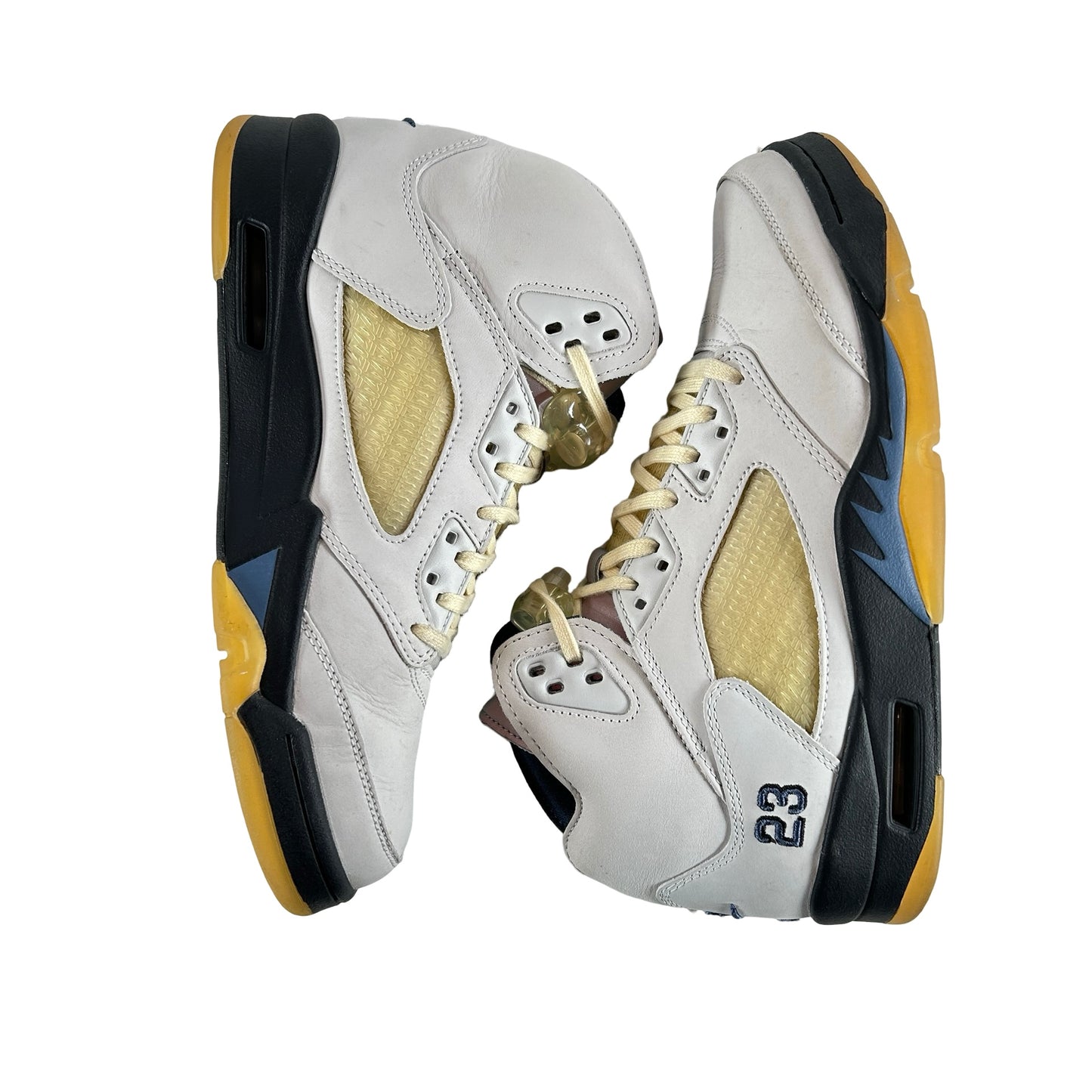 FZ5758 004 Jordan 5 Retro A Ma Maniere Dawn (Mujeres)
