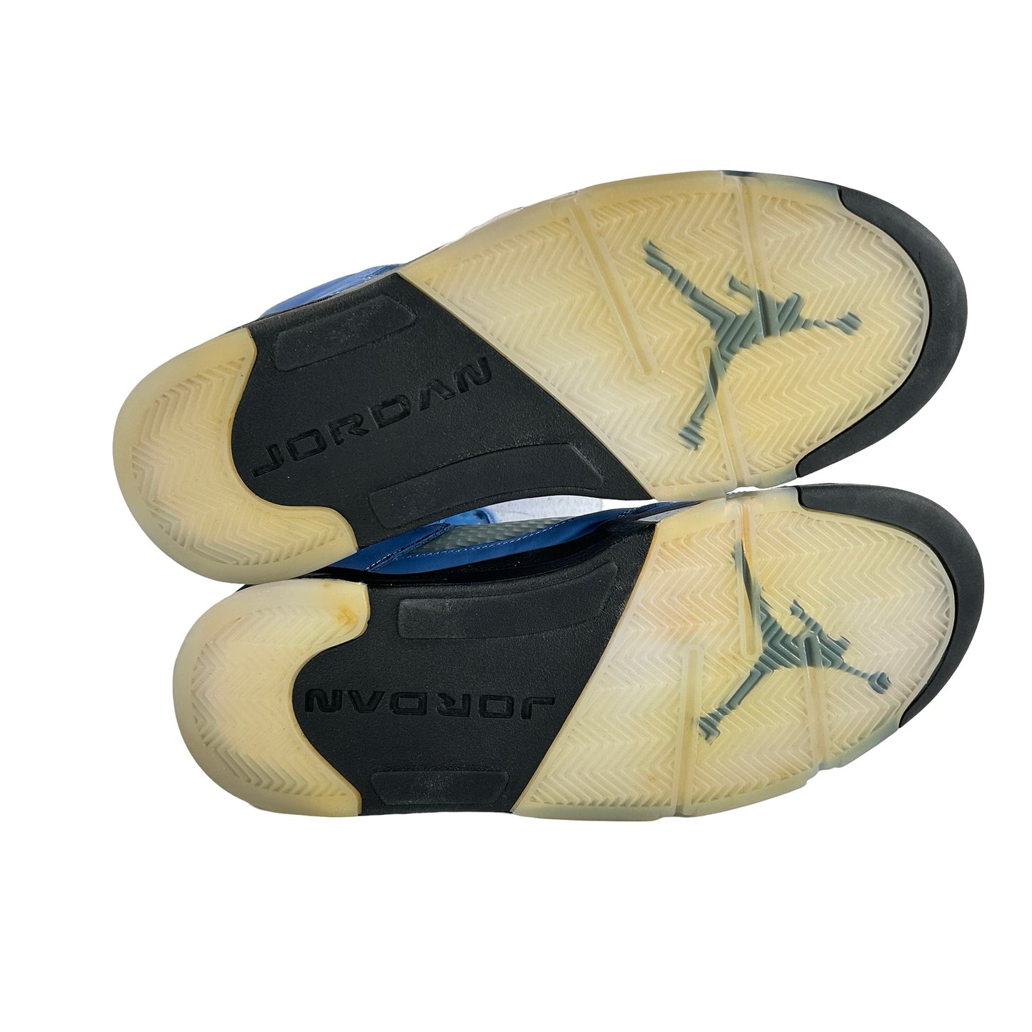 DV1310 401 Jordan 5 Retro UNC University Blue [USED] - 10.5 M (Used)
