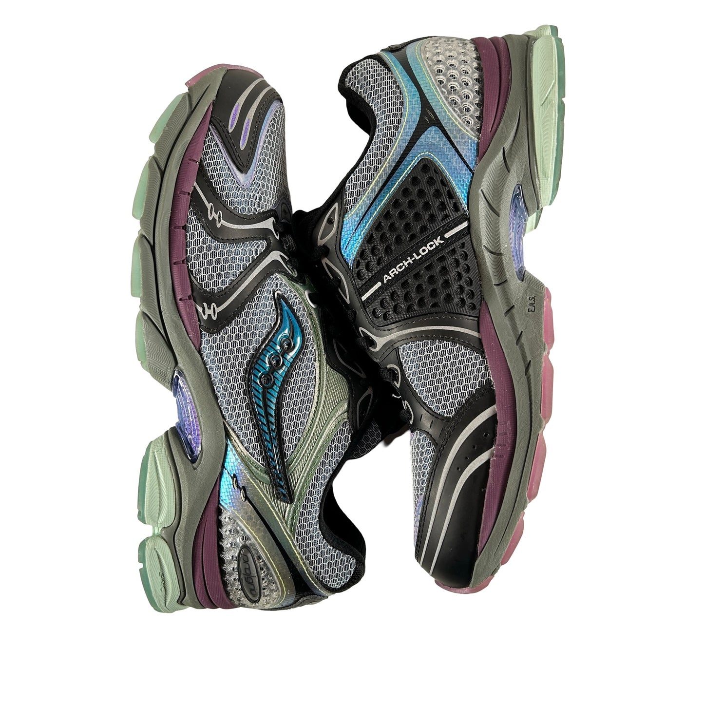S70838 3 ProGrid Triumph 4 Winter Solstice [USED] - 9 M (VNDS)