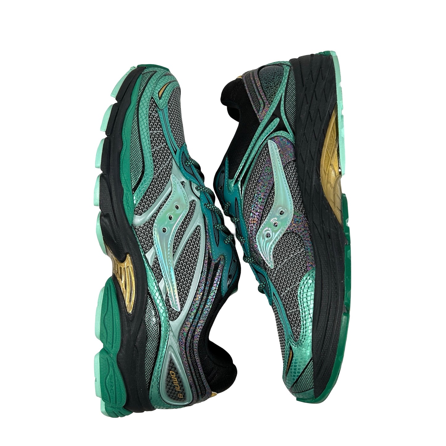S70934 2 Saucony ProGrid Omni 9 Glowaconstrictor Green [USED] - 11.5 M (Used)