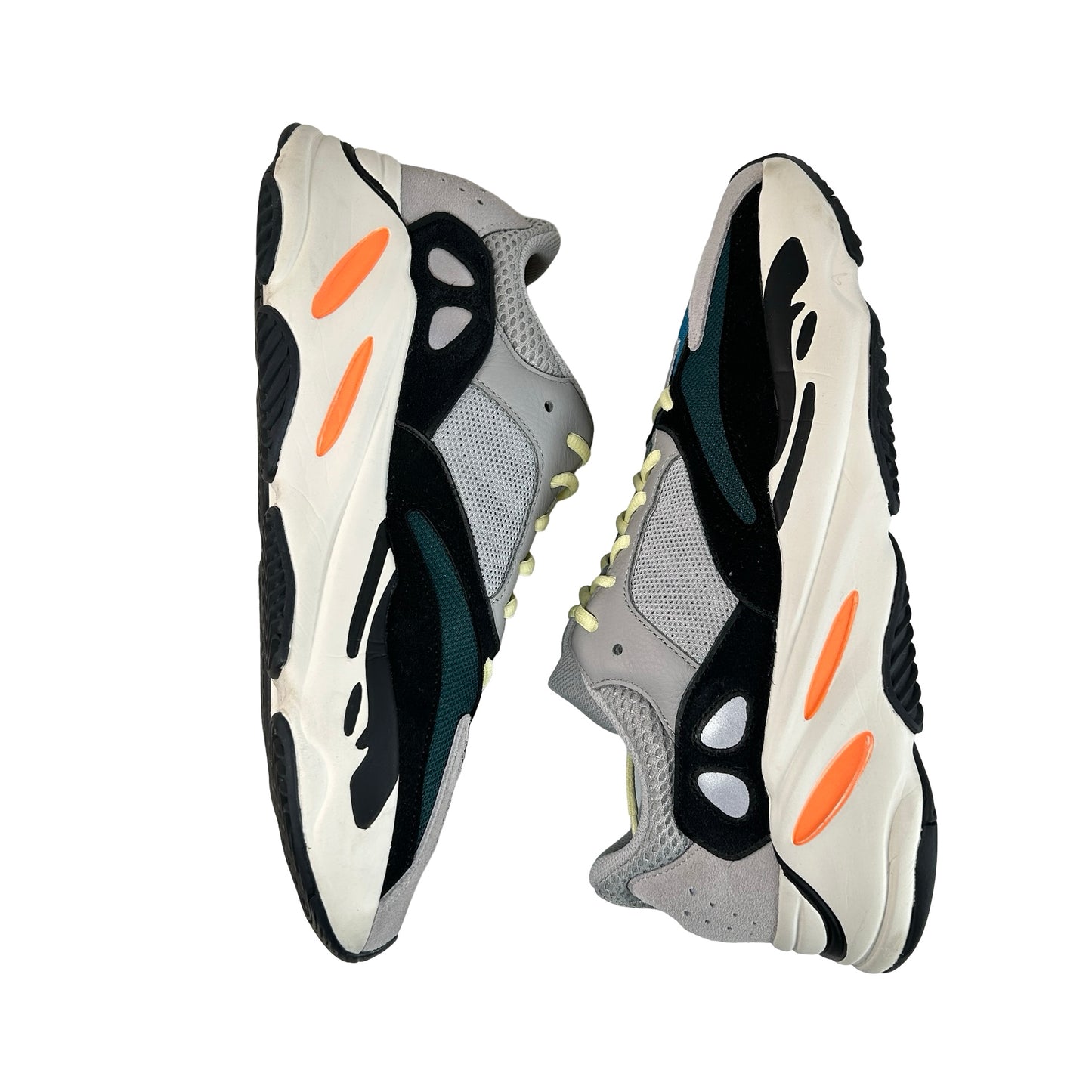 B75571 Yeezy 700 Wave Runner [USED] - 12.5 M (Used)