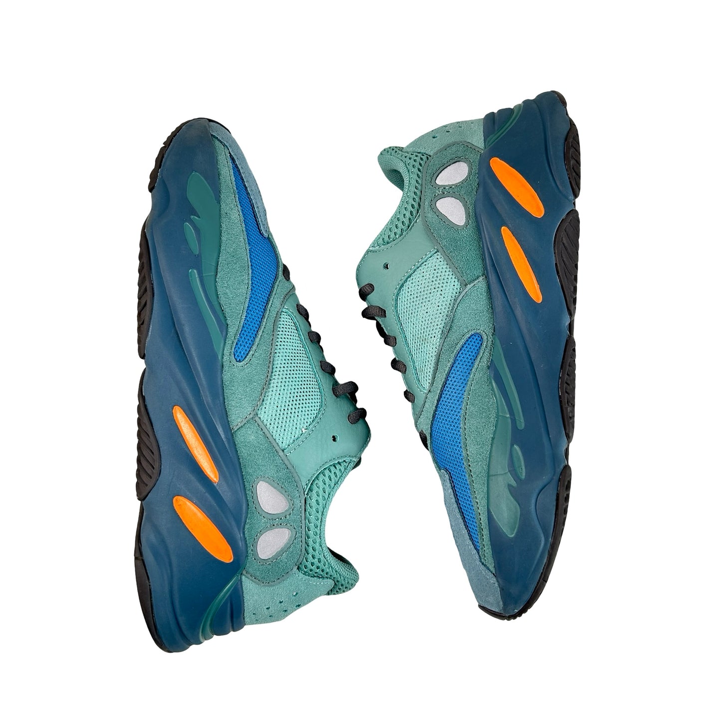 GZ2002 adidas Yeezy Boost 700 Faded Azure [USED] - 10 M (Used)