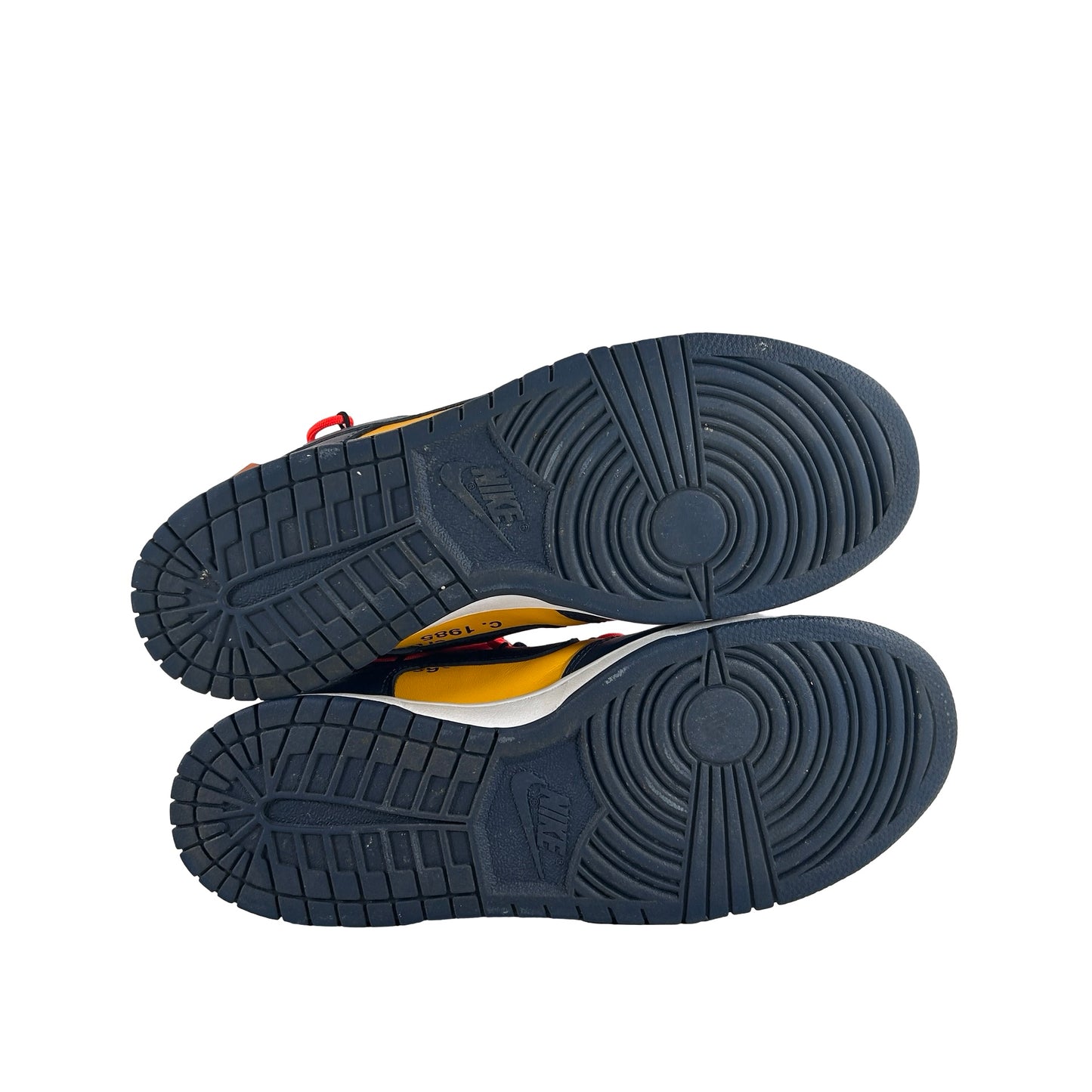 CT0856 700 Dunk Low Off-White University Gold [USED] - 9 M (Used)