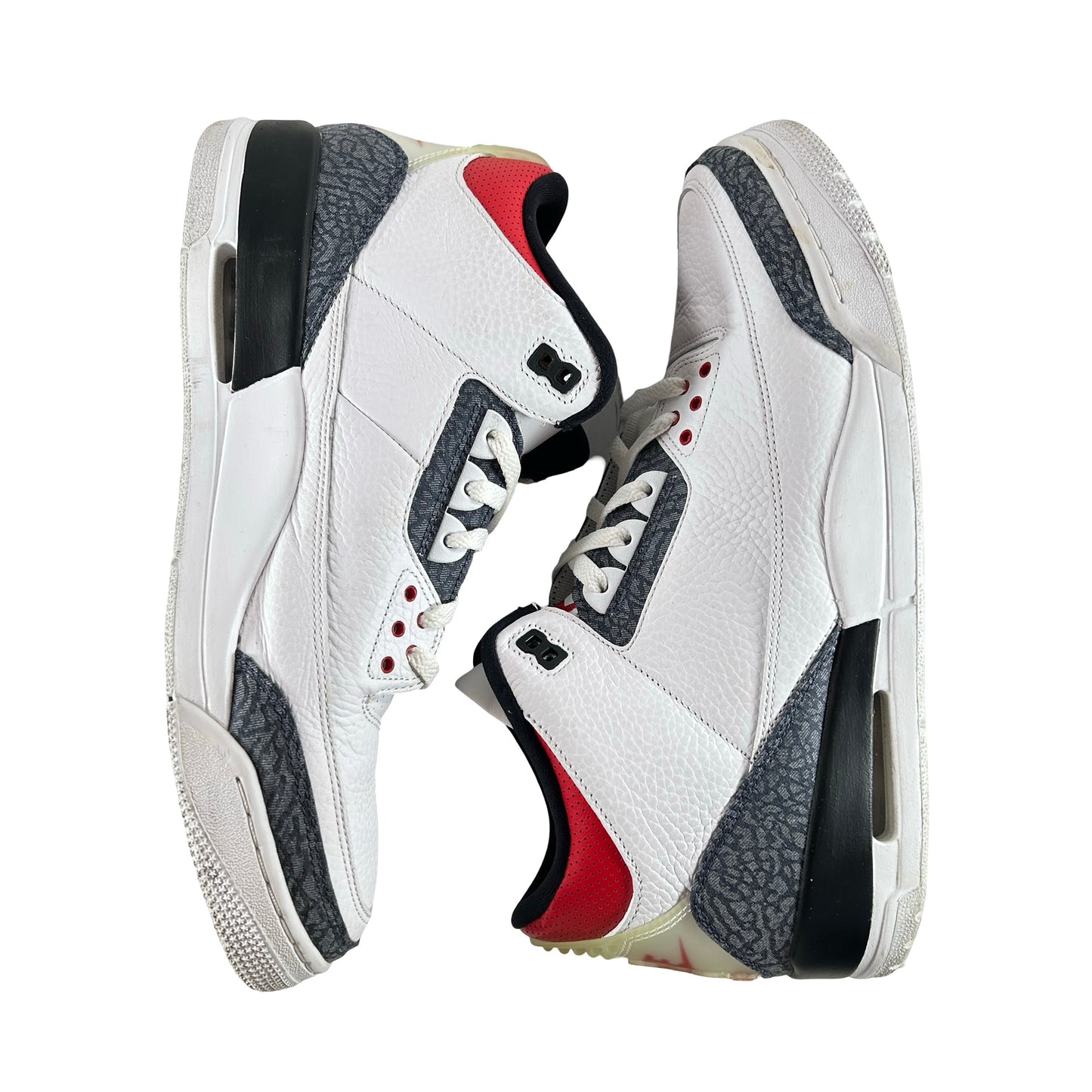 CZ6431 100 Jordan 3 Retro SE Fire Red Denim (2020) [USED] - 13 M (Used3)