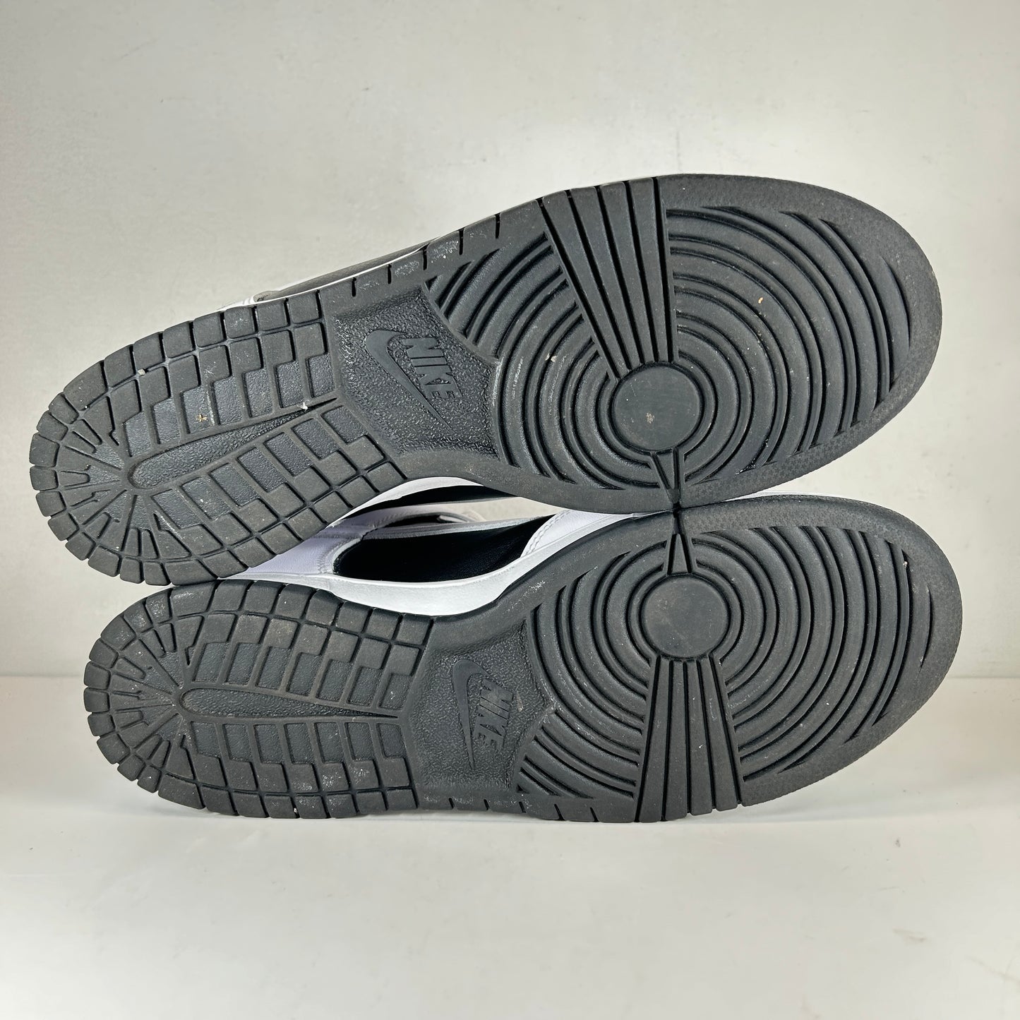 DN3741 002 Nike SB Dunk Supreme BAM Black [USED] - 10.5 M (Used)
