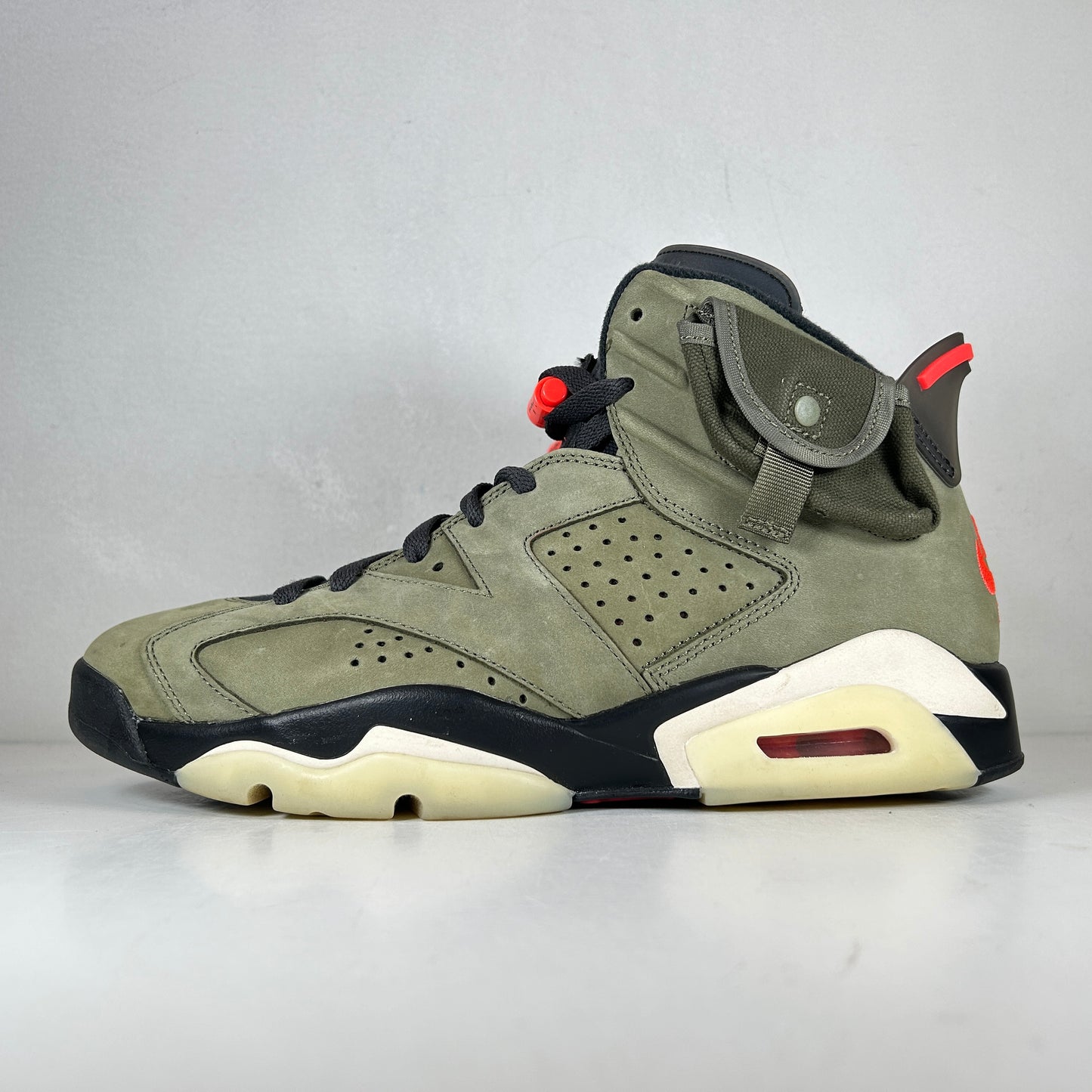 CN1084 200 Jordan 6 Retro Travis Scott [USED] - 10 M (Used2)