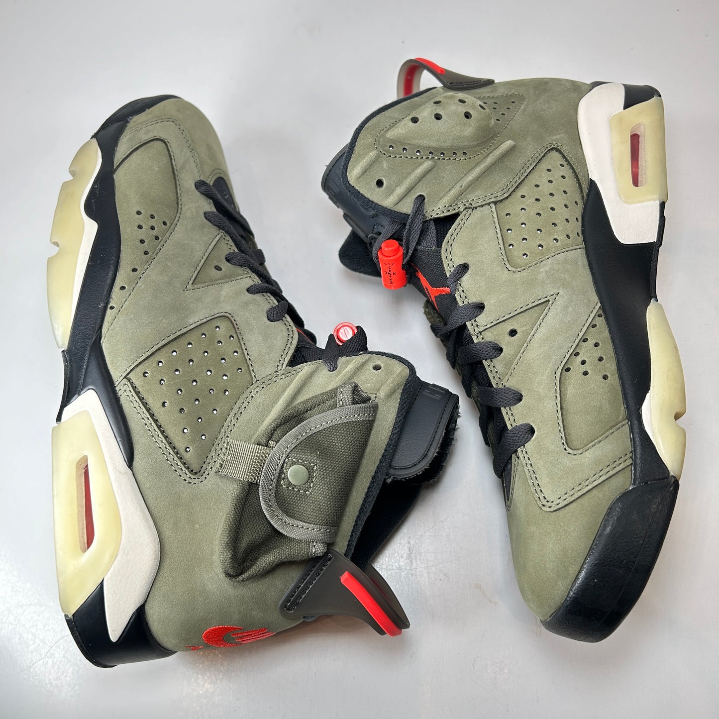CN1084 200 Jordan 6 Retro Travis Scott [USED] - 10 M (Used2)